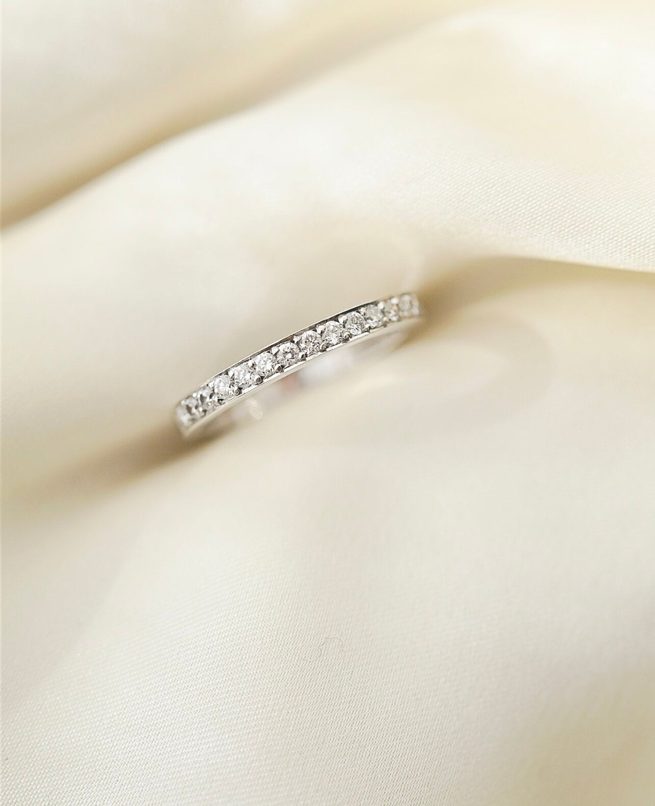 Beautiful Swedish Vintage Diamond Band 18K White Gold