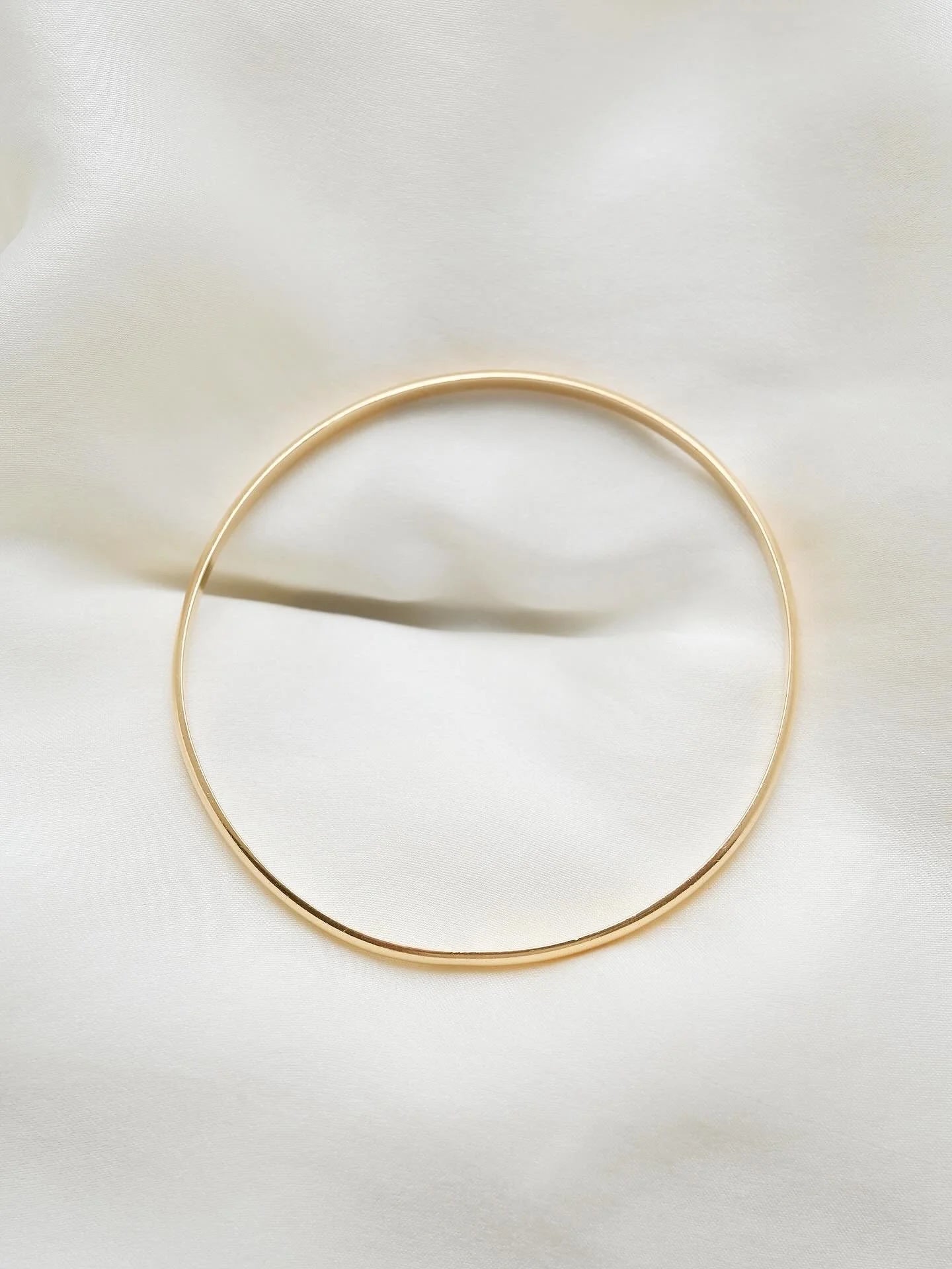 Eternally Elegant Classic Vintage Bangle Solid 18K Gold Sweden 1970