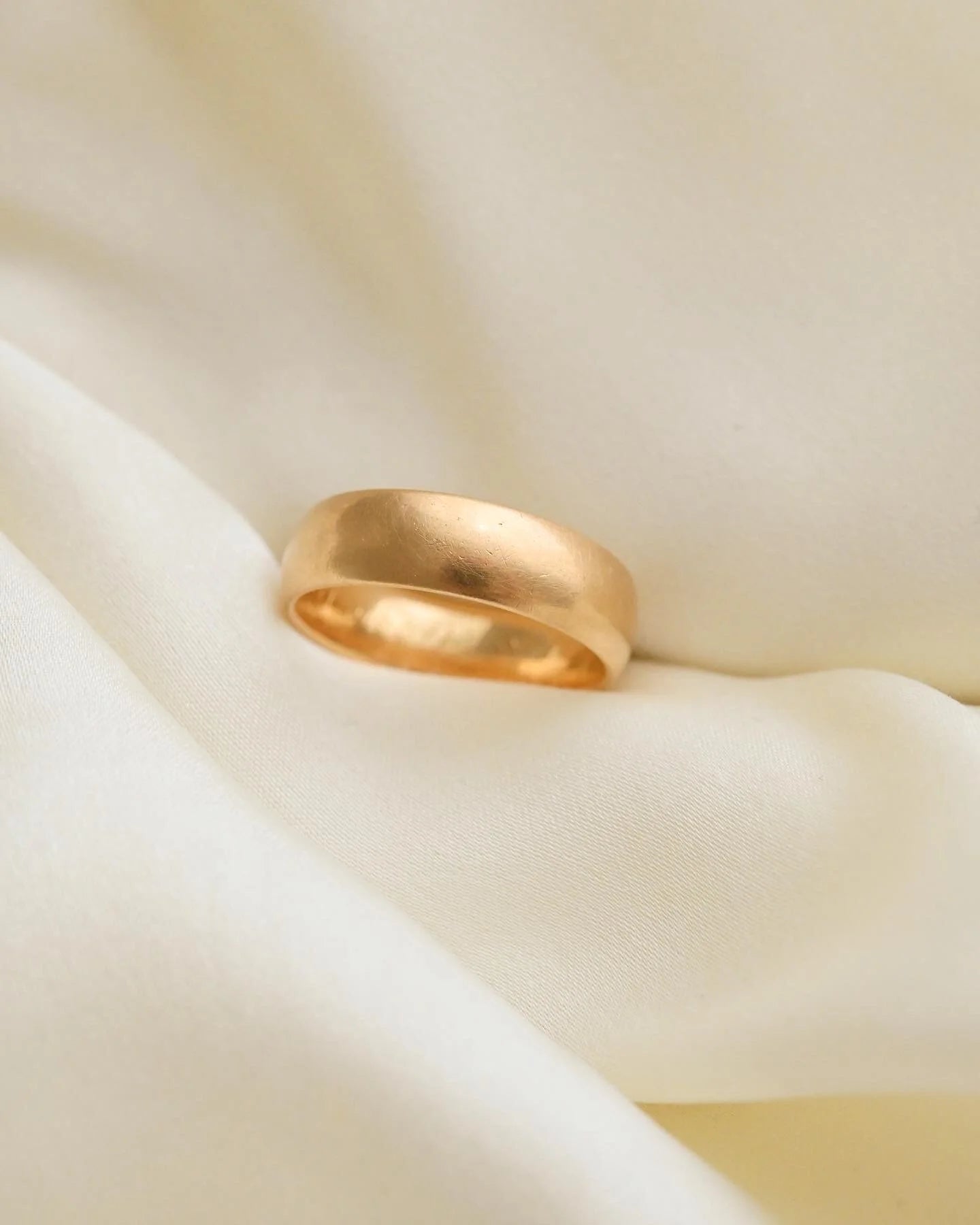 Old Wide Gold Band Stacking Ring 18K Gold 1900s