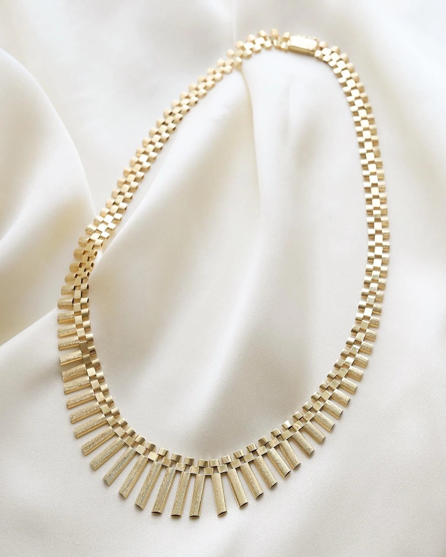 The Sexiest Big Cleopatra Necklace 14K Gold 1970