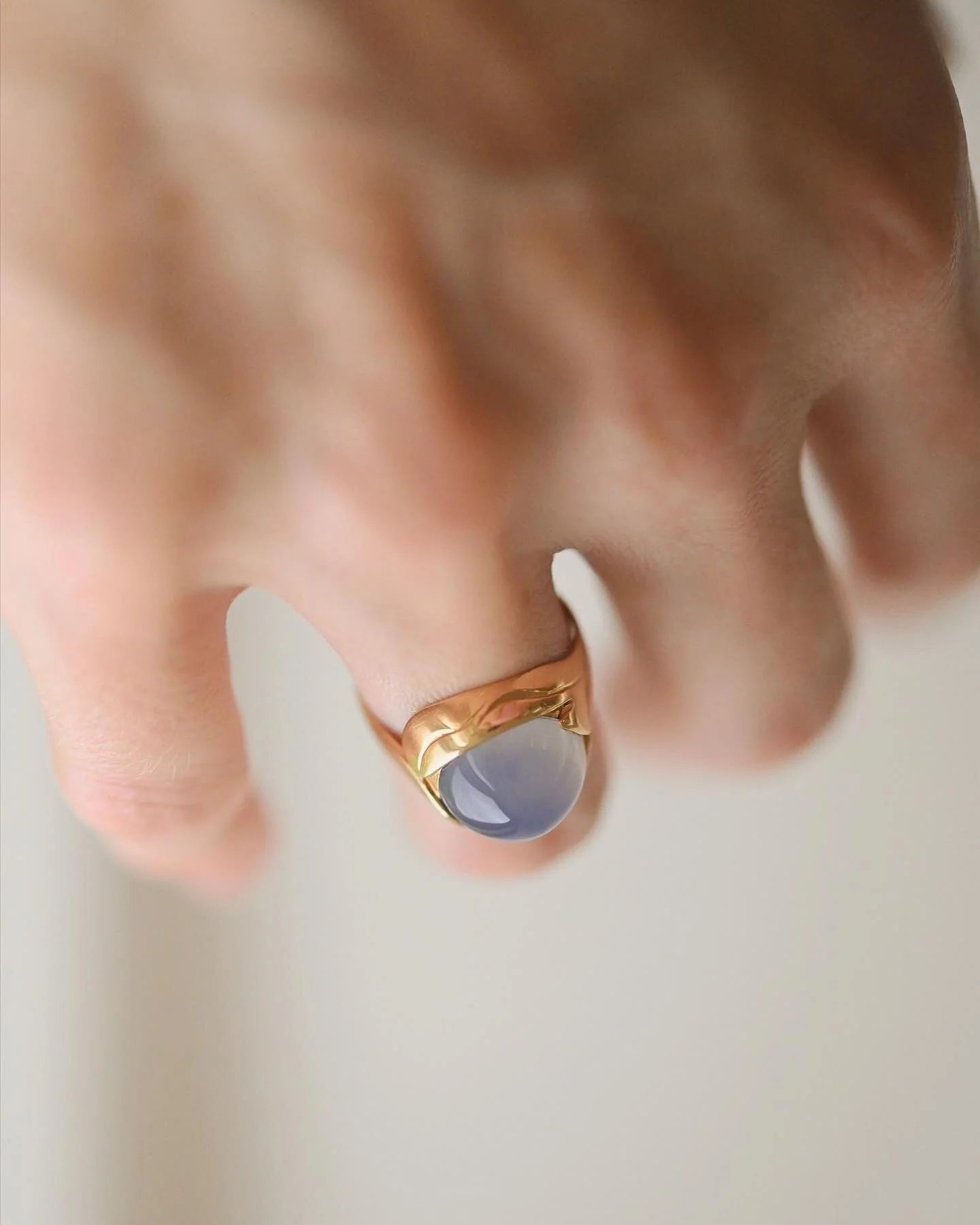 Totally Dreamy Scandinavian Vintage Moonstone Ring 18K Gold With Box 1955