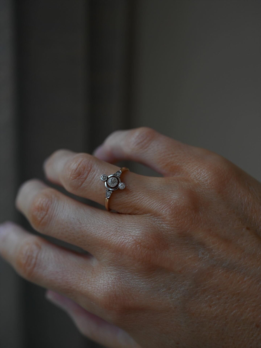 Awesome Antique Art Deco Diamond Ring w Old Cut Diamonds 18K Gold Finland 1920s
