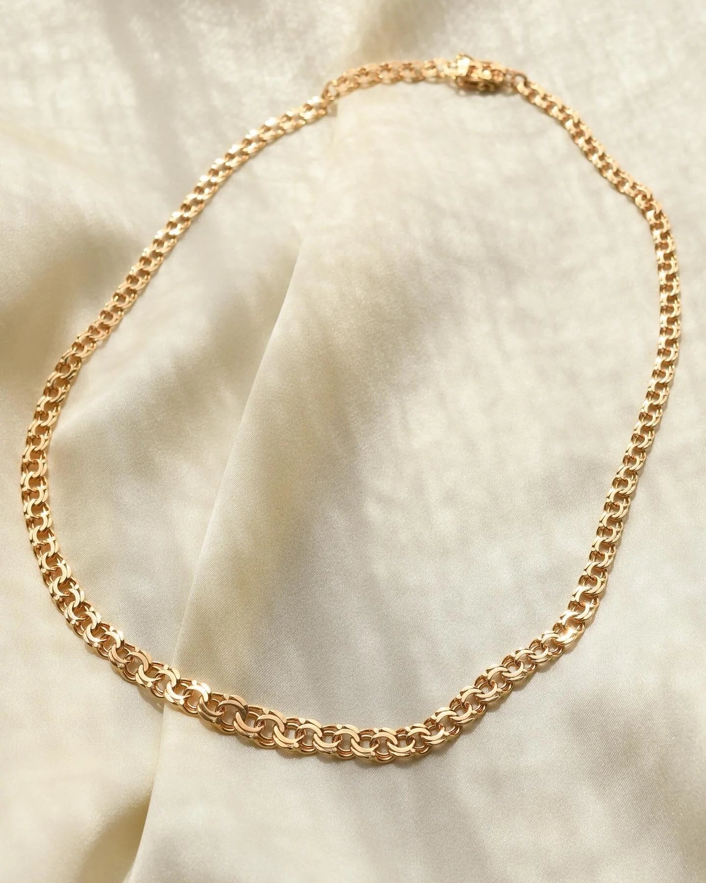 Gorgeous Radiant Bismarck Chain 21 Grams 14K Gold 1950s