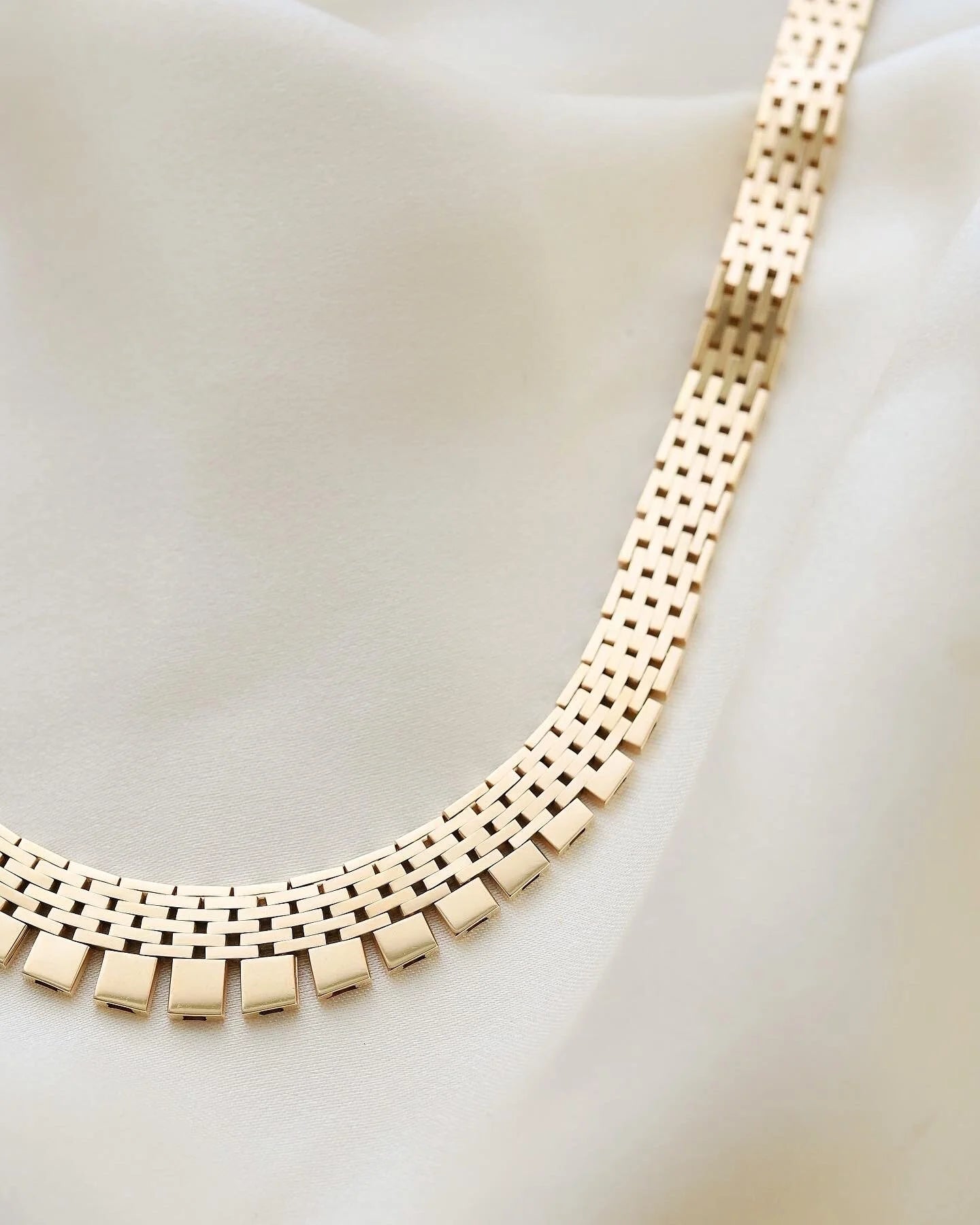 Wide Heavy 34 Grams Brick Link Necklace 14K Gold 1960s