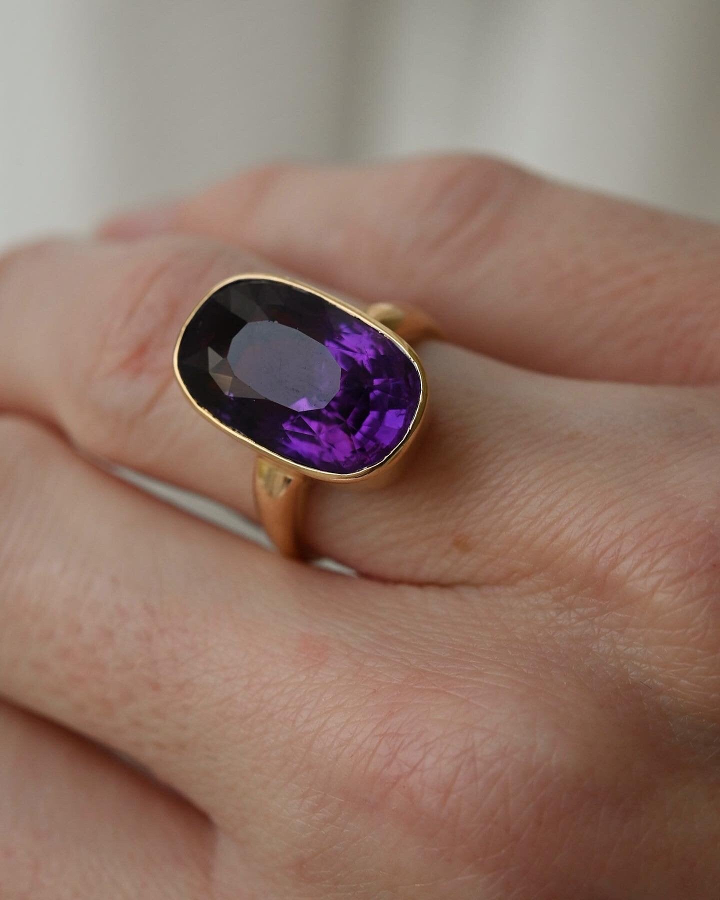 Shipping included! Gorg Antique Amethyst Ring 18K Gold 1928