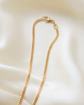 Beautiful 20 Inches Italian Vintage Curb Link Chain 18K Gold