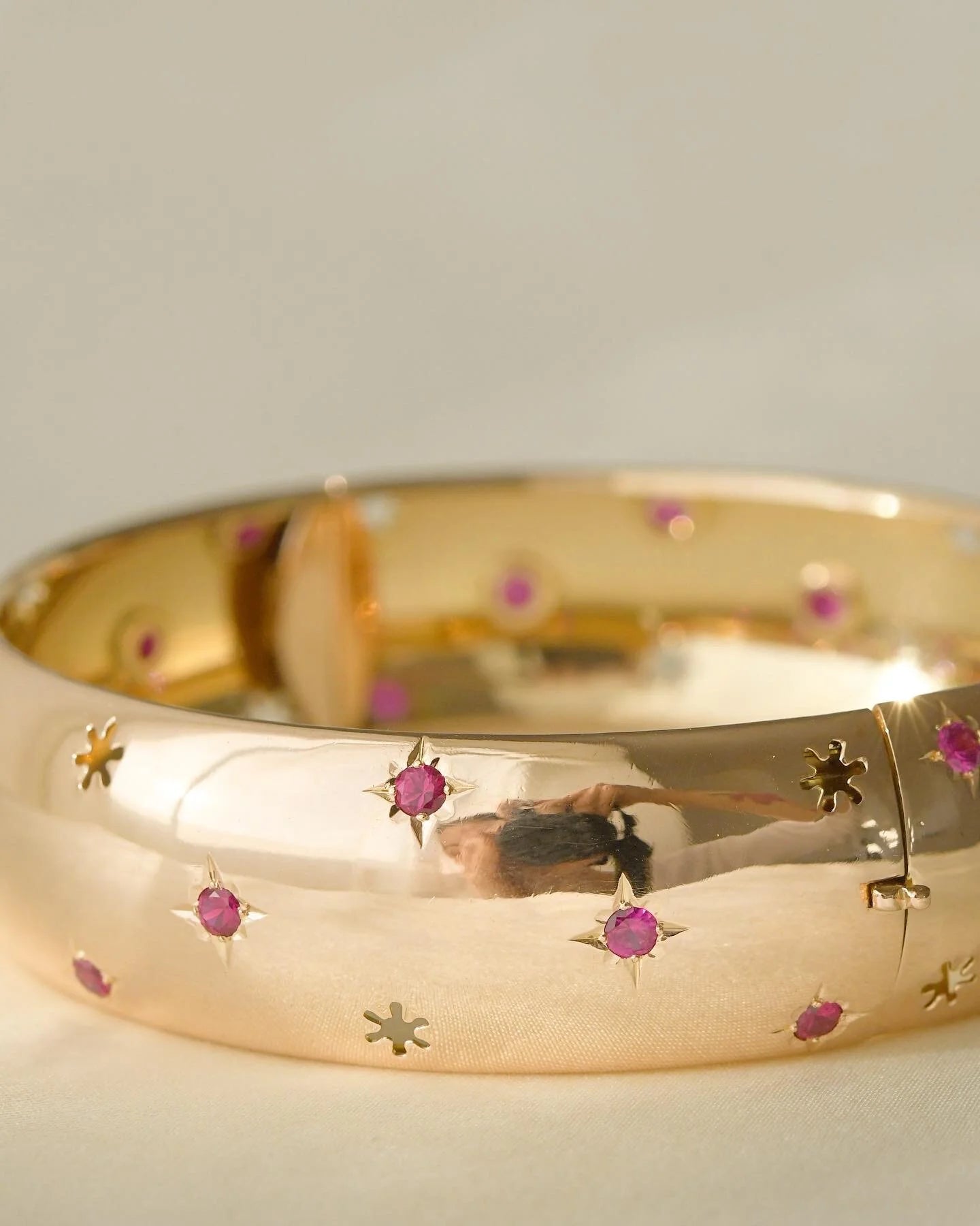 Beautiful  Vintage Ruby Star Bangle 14K Gold 1970s