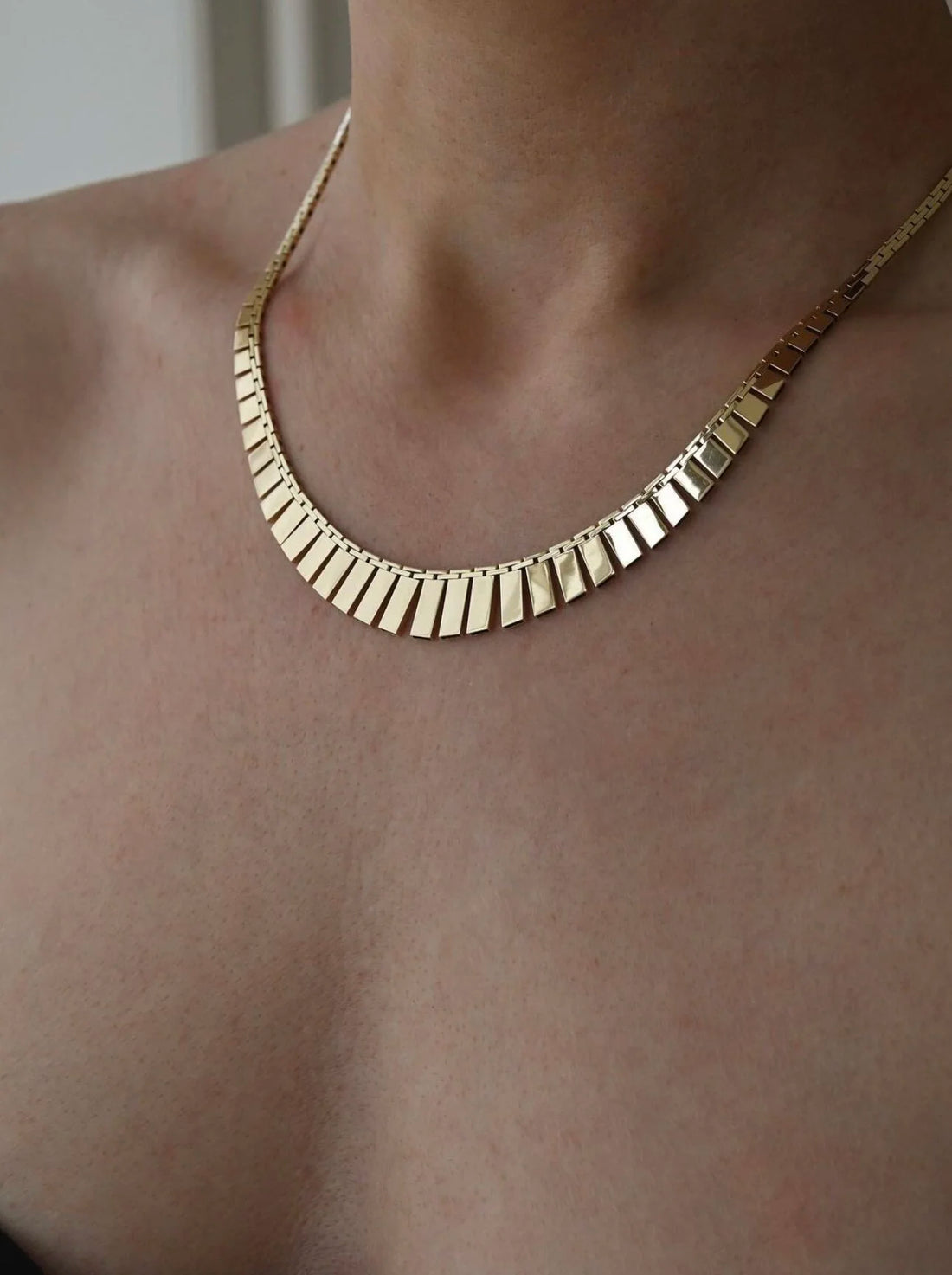 Sexy Fringed Cleopatra Necklace 14K Gold 1960