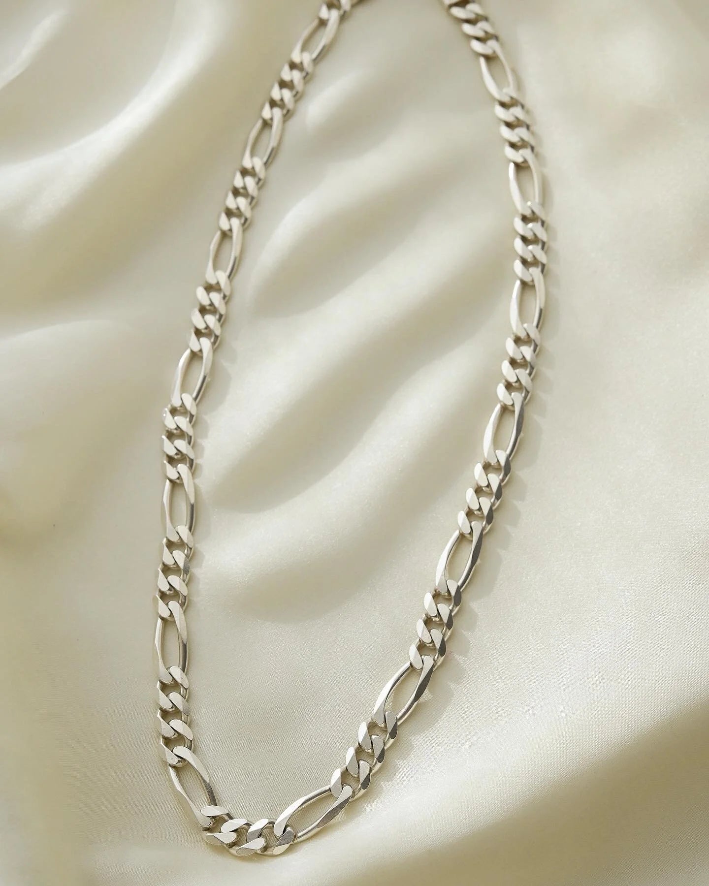 Amazing Vintage Jumbo Figaro Link Chain