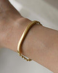 Fantastic Linked Vintage Bangle Bracelet 18K Gold