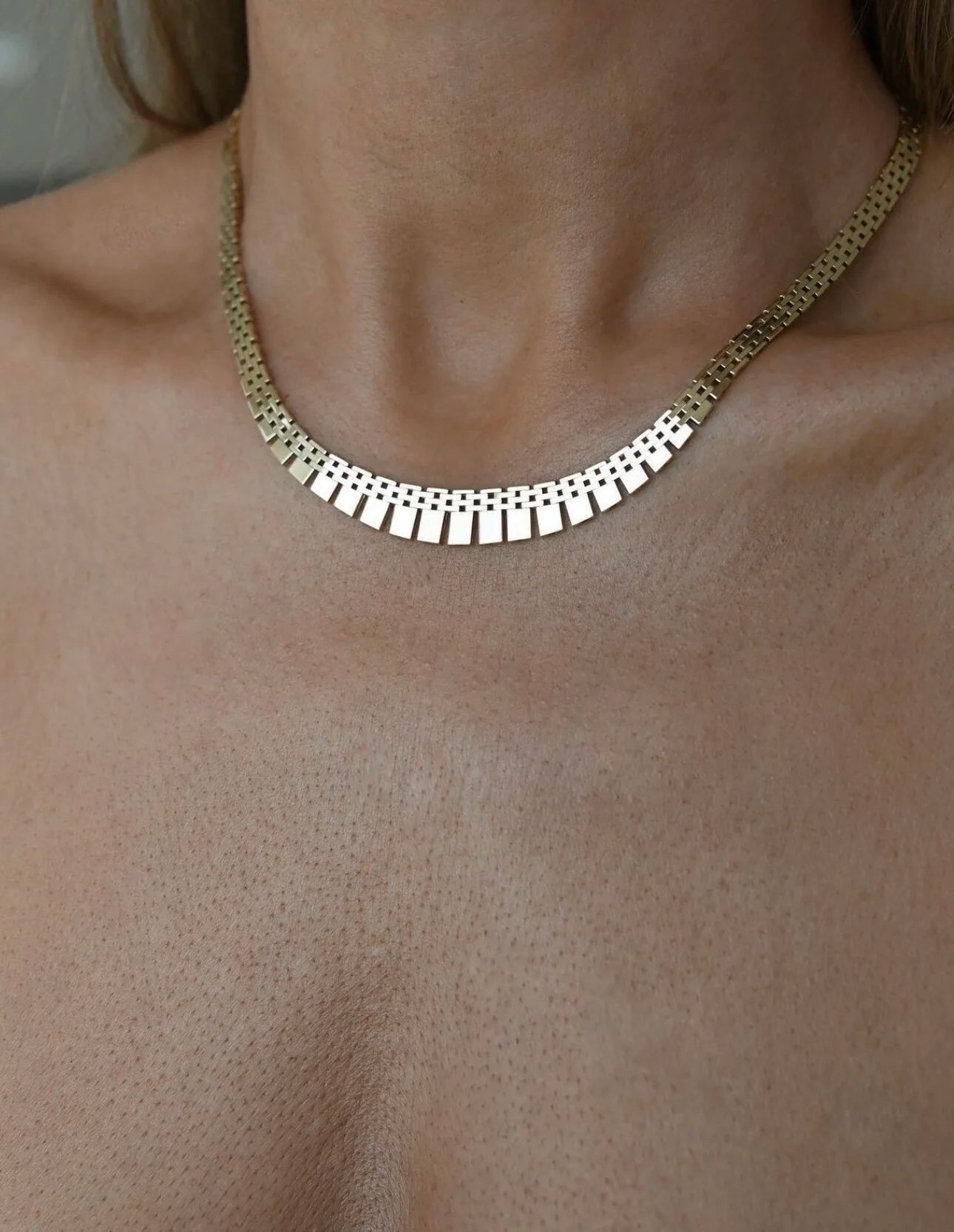Perfect Cleopatra Necklace Danish Vintage 14K Gold 1970