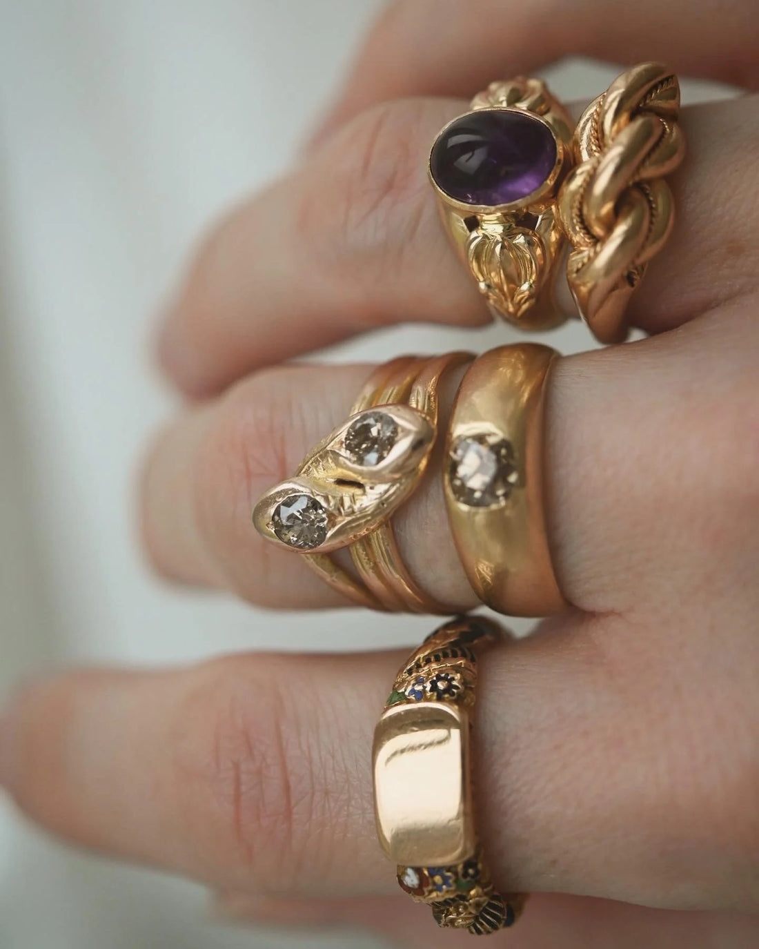 Swedish Vintage Cabochon Amethyst Ring 18K Gold