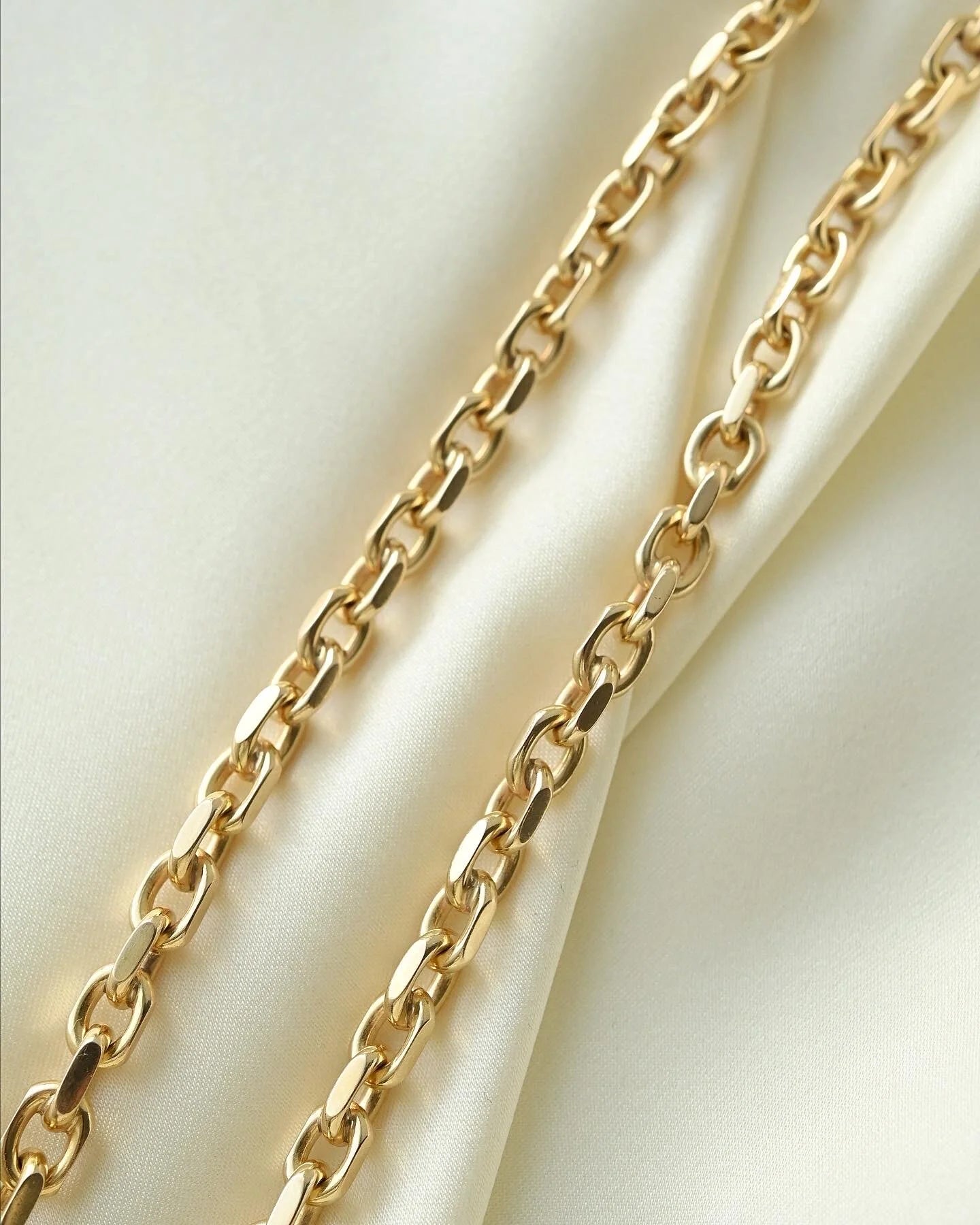 Biiiig Heavy Dream Chain W Graduated Anchor Danish Vintage 14K Gold