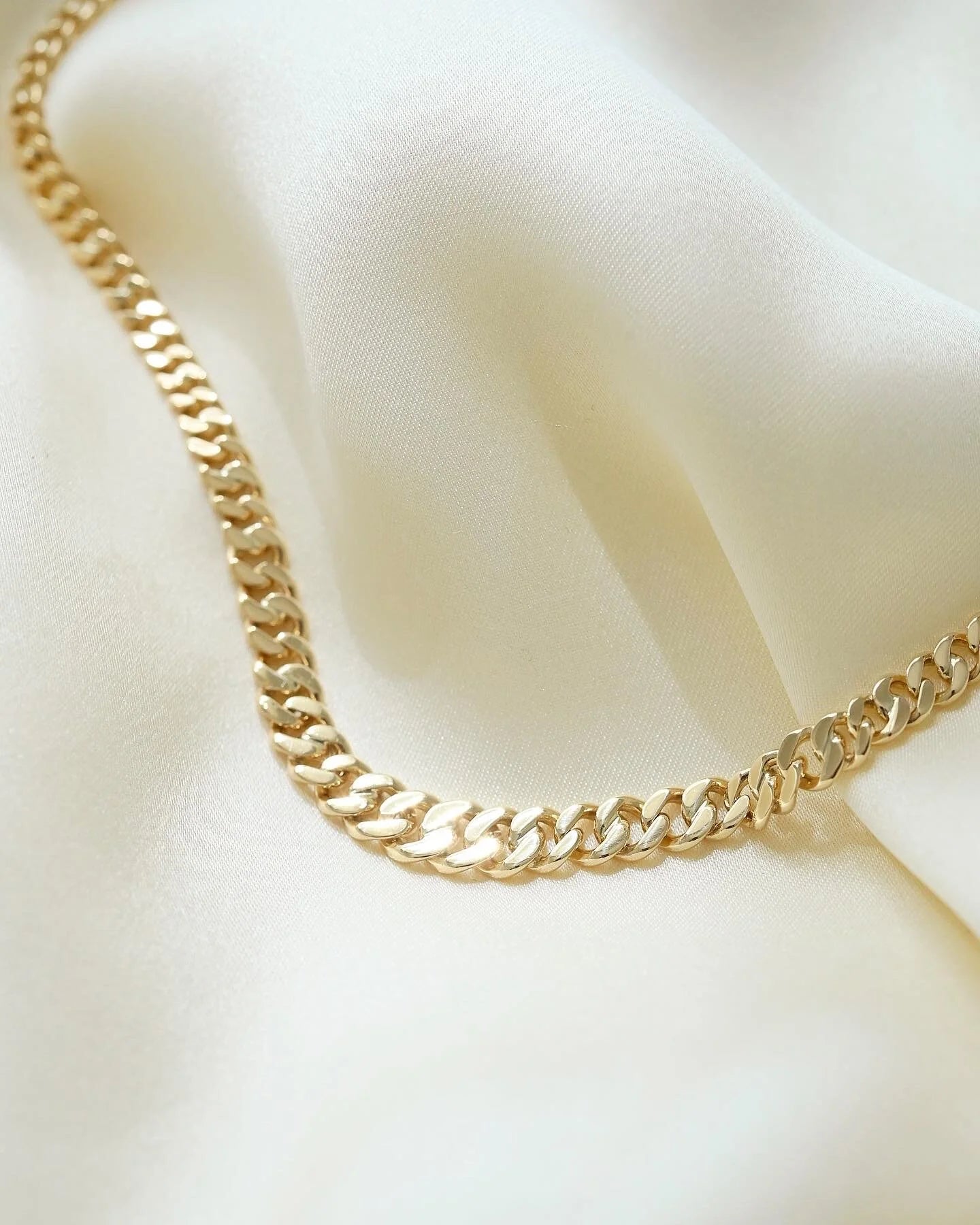 Radiant Danish Vintage Curb Link Chain 14K Gold 1960