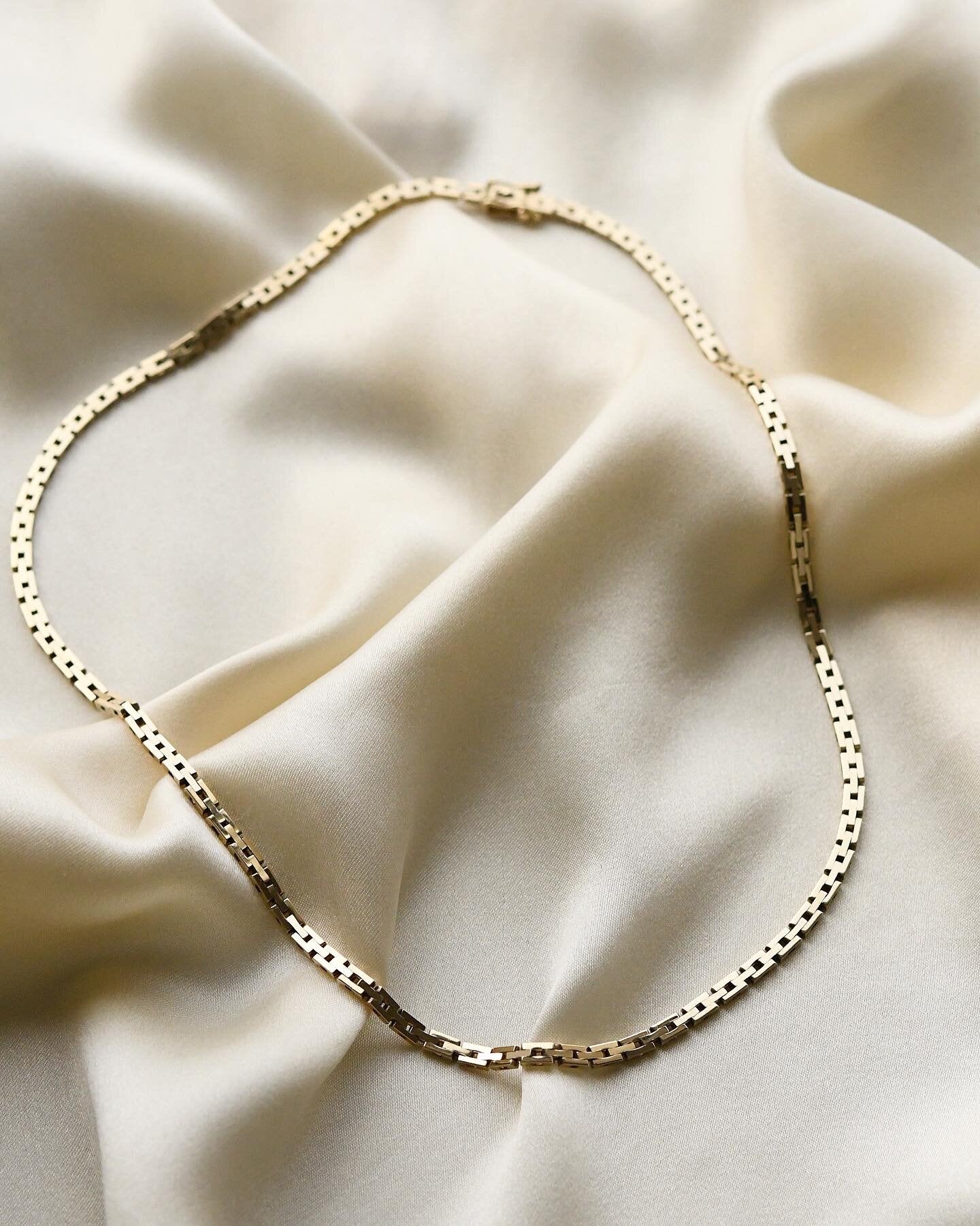 Rare Width Brick Link Chain 14K Gold 1960s
