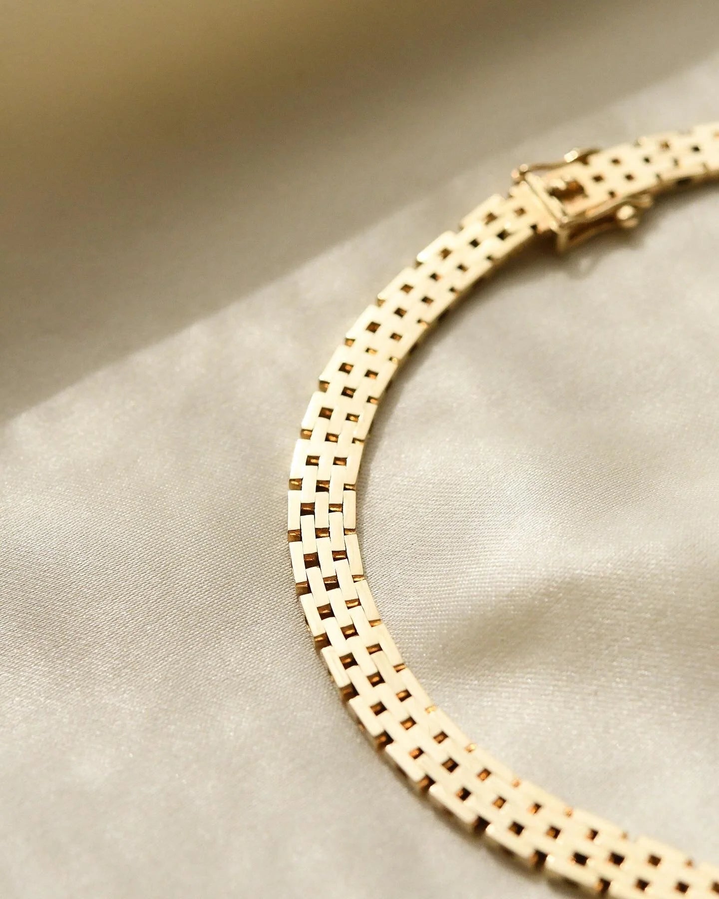 Stunning HEAVY Graduated Brick Link Necklace 14K Gold