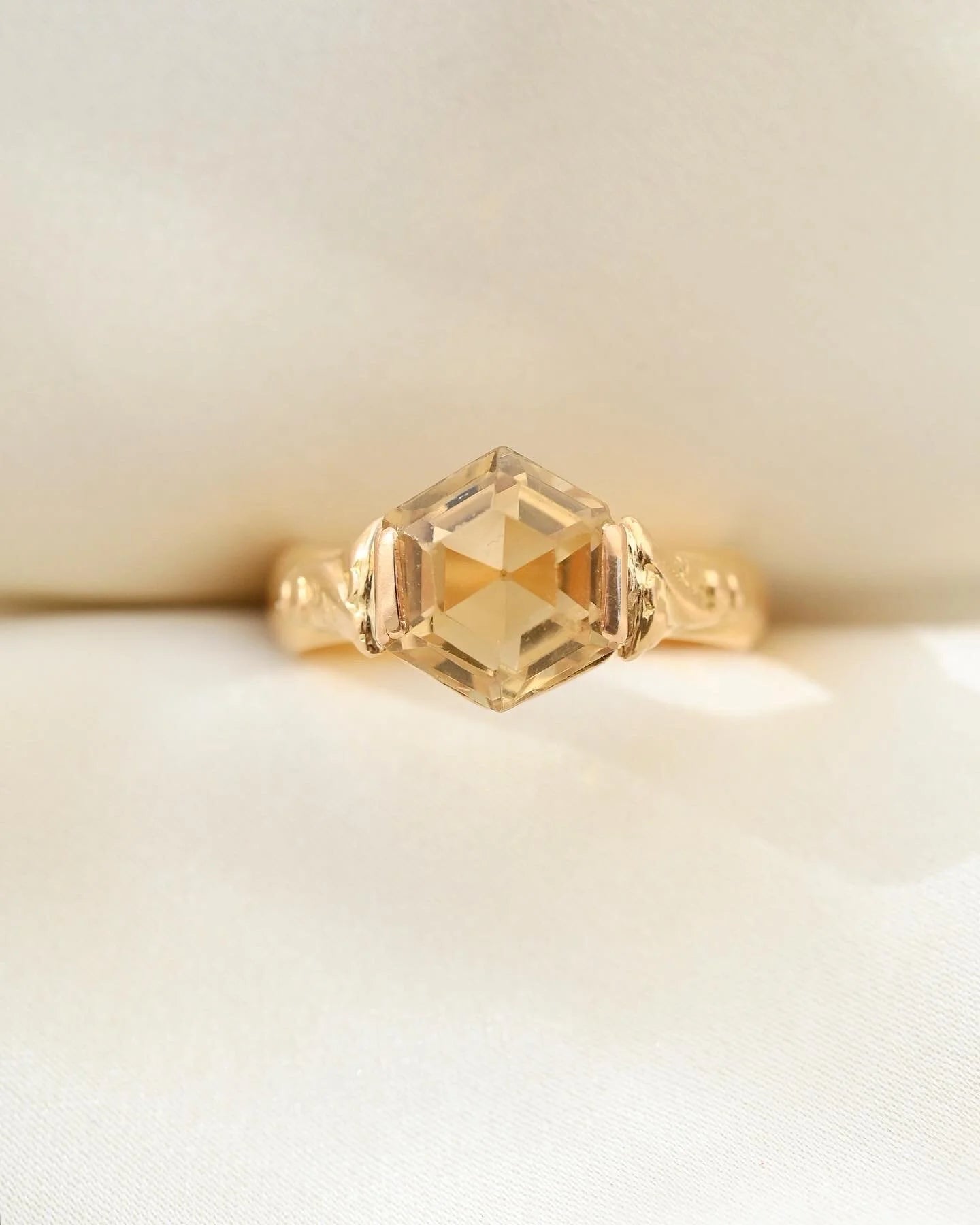 Antique Victorian Citrine Ring 20K Gold 1862