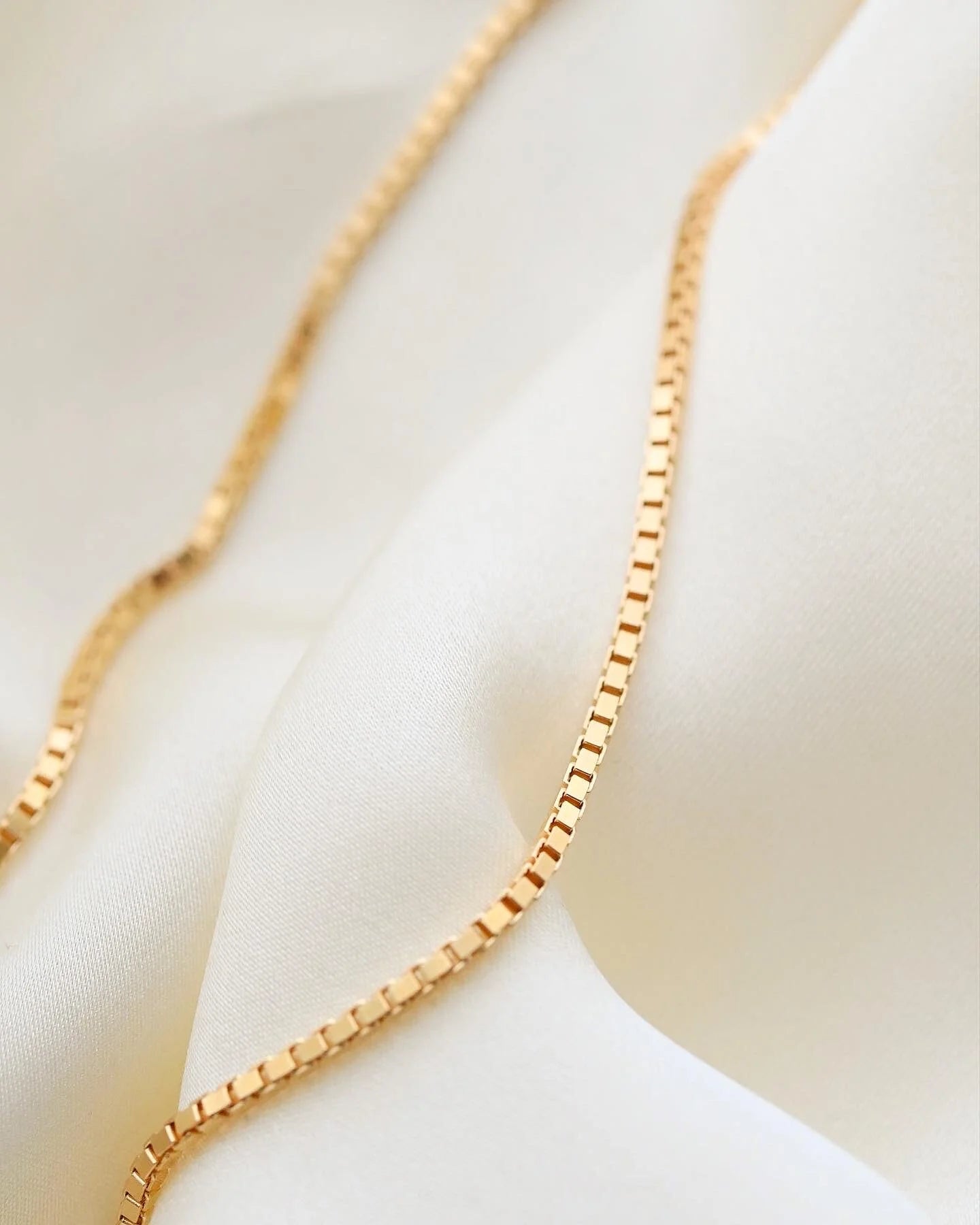 Rare Long Thick Vintage Box Chain Necklace 18K Gold
