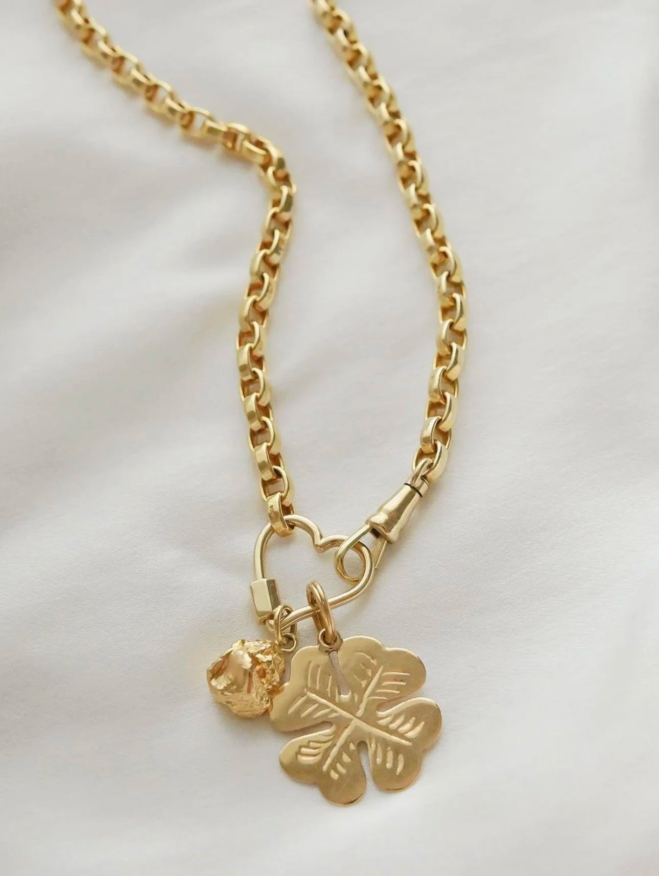Stunning Rare Heart Connector and Dog Clip Biker Chain 14K Gold