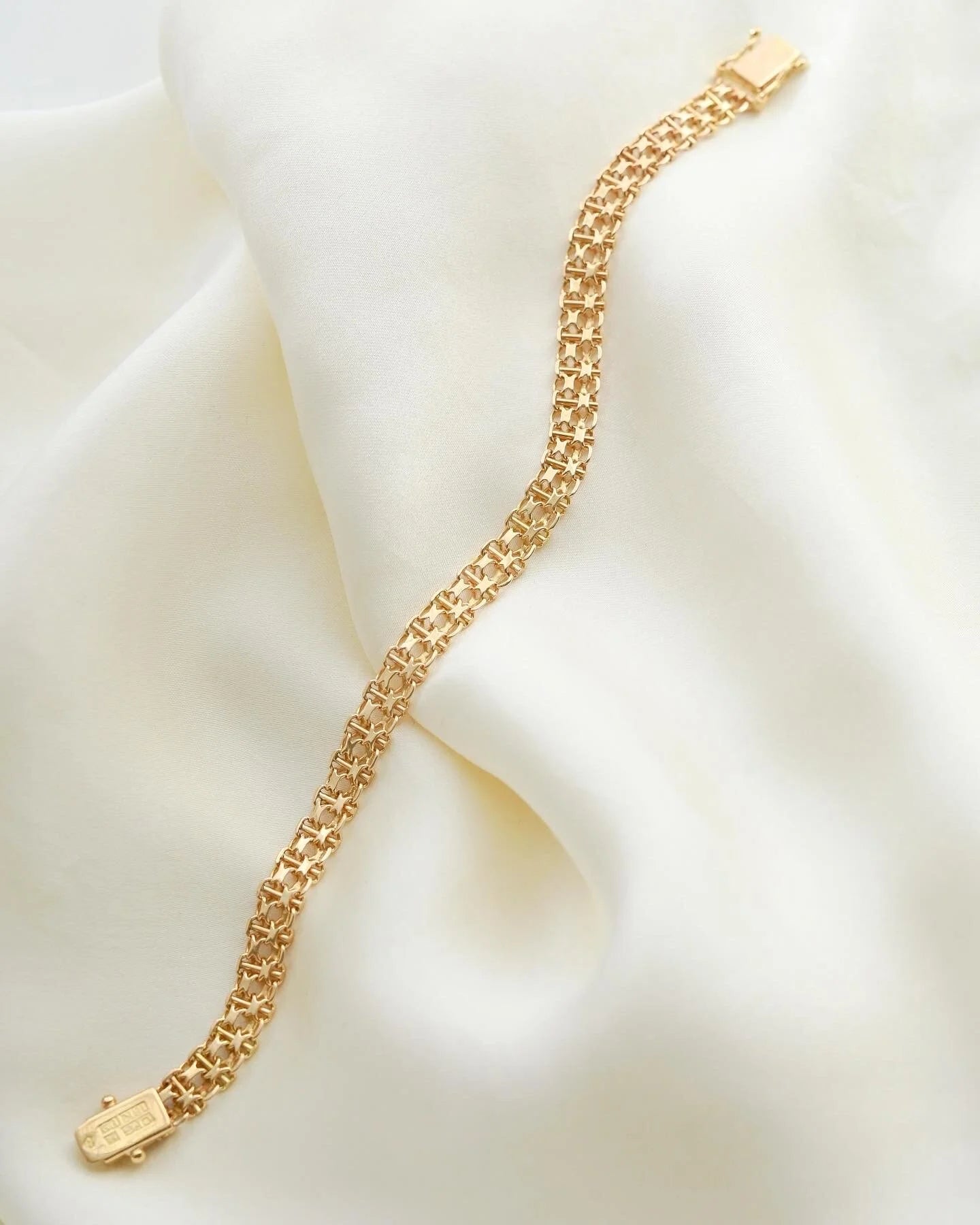 Star Link Bracelet Vintage Sweden 1965 18K Gold