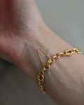 Adorable Engraved Antique Link Bracelet 18K Gold 1910s