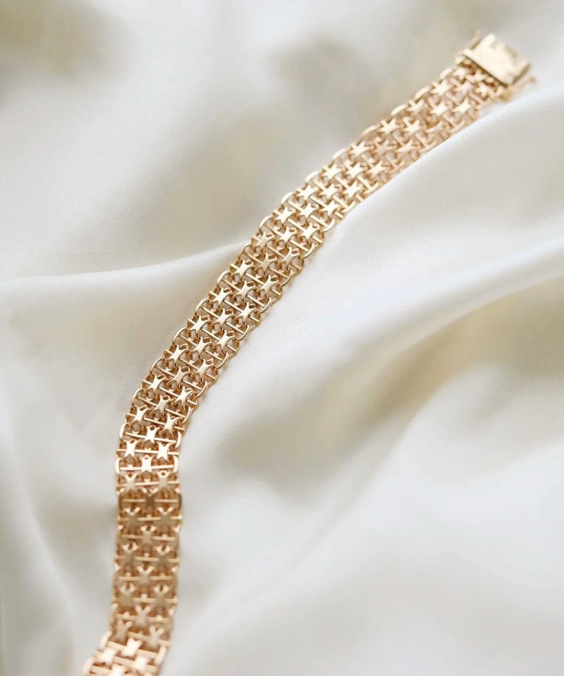 Perfect Vintage Star Pattern Link Bracelet 18K Gold