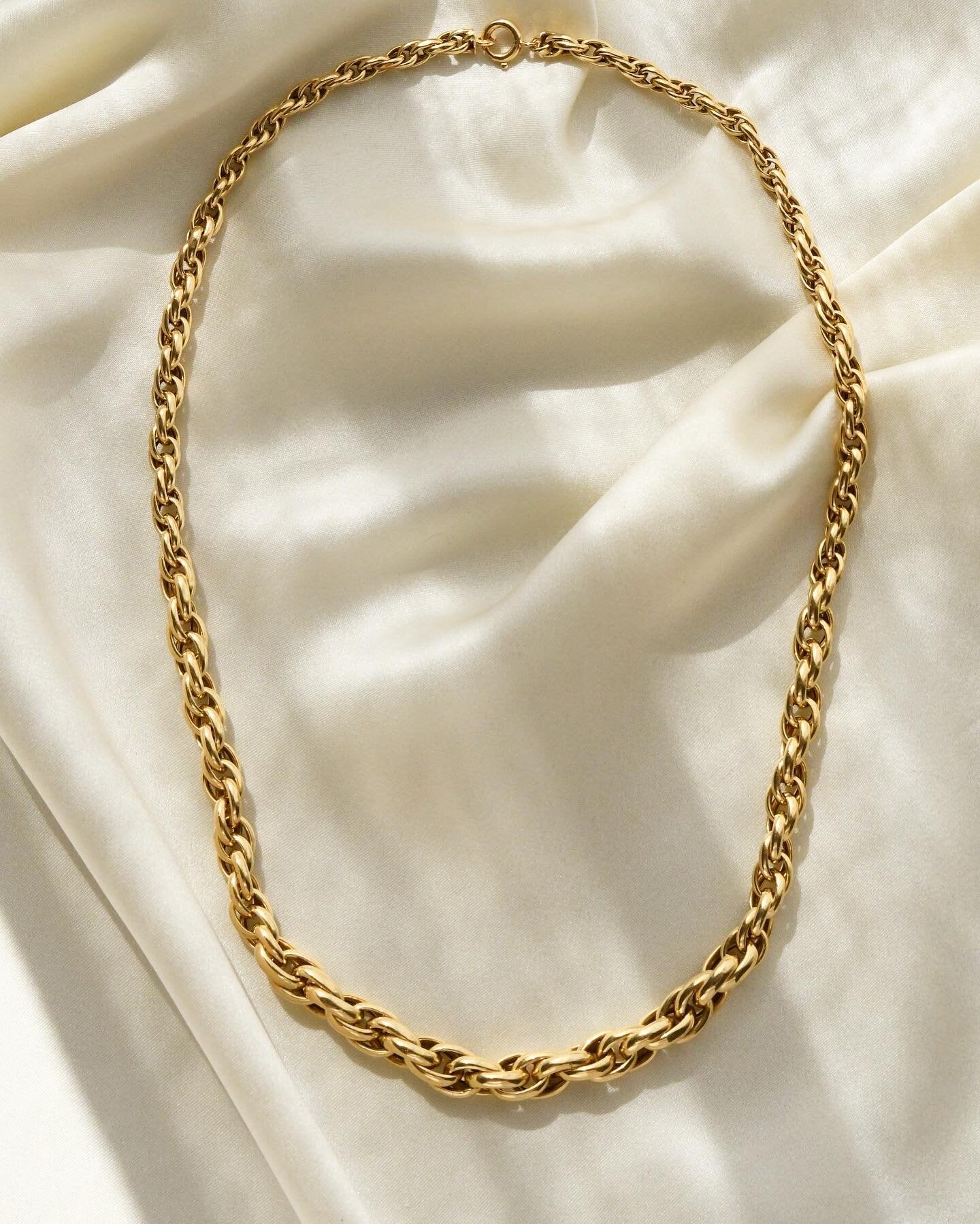 Extraordinary Stunning Rope Chain 18K Gold