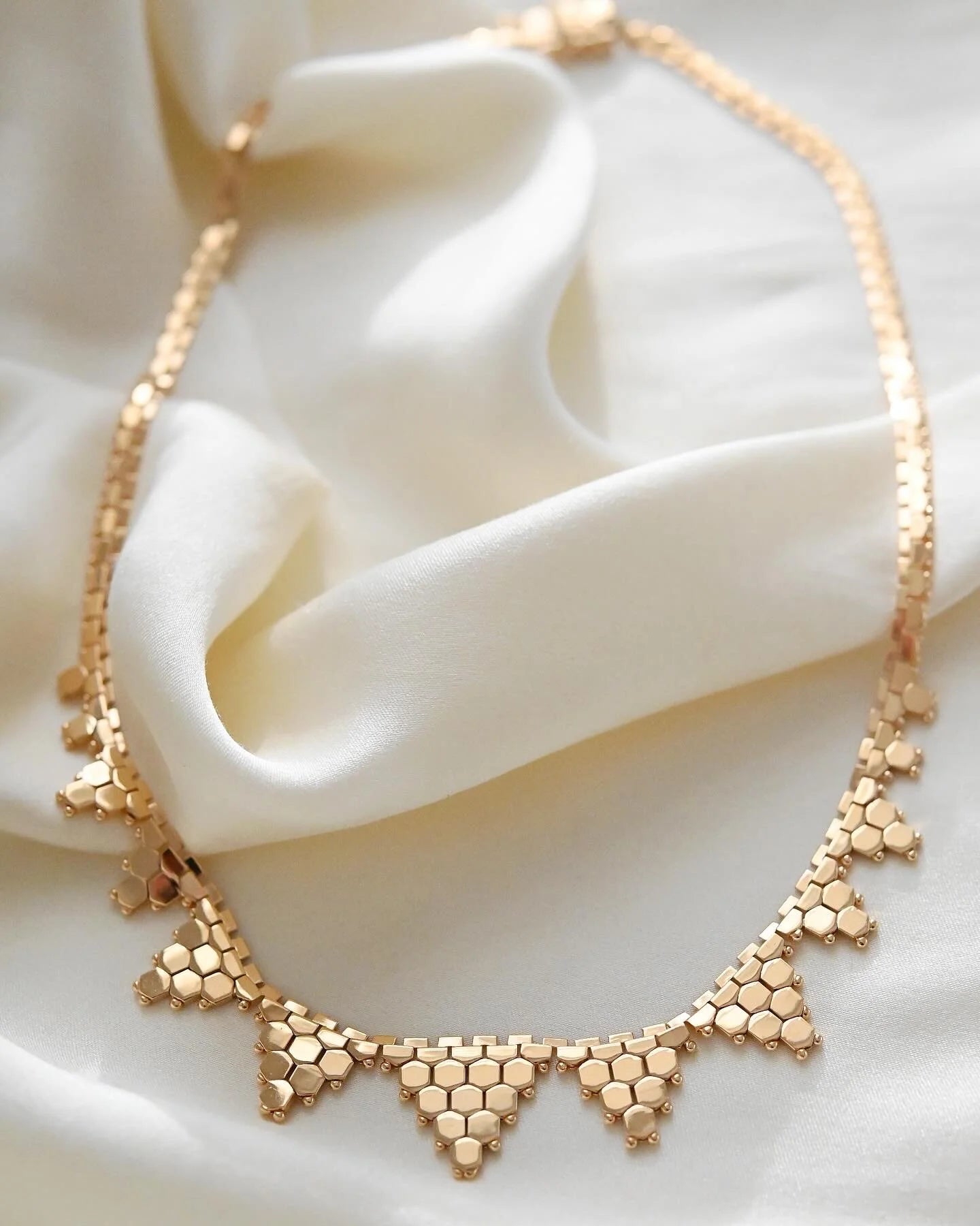 Incredible Sexy Italian Vintage Necklace 18K Gold