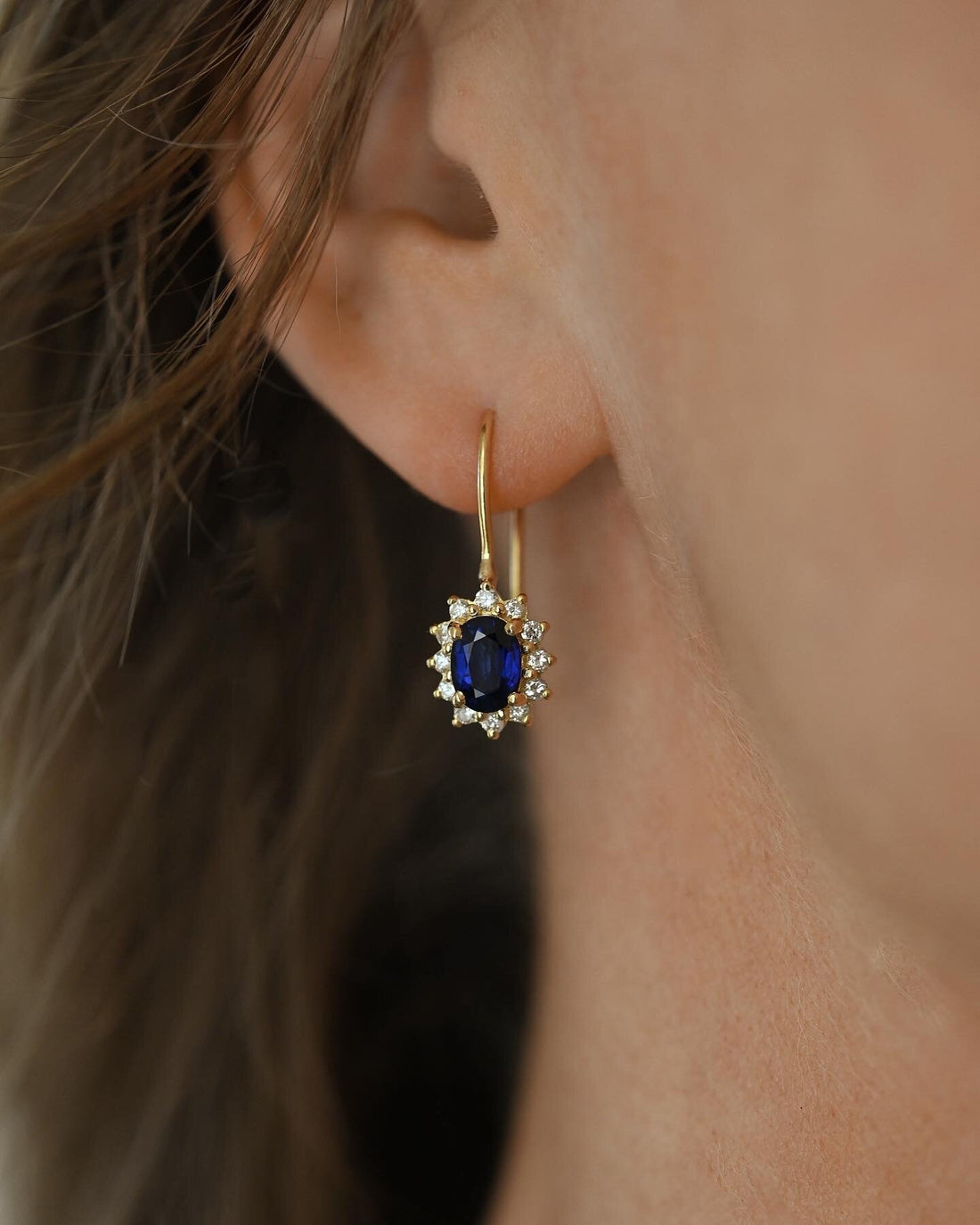 Timeless Diamond x Sapphire Cluster Danglers 18K Gold 1980s