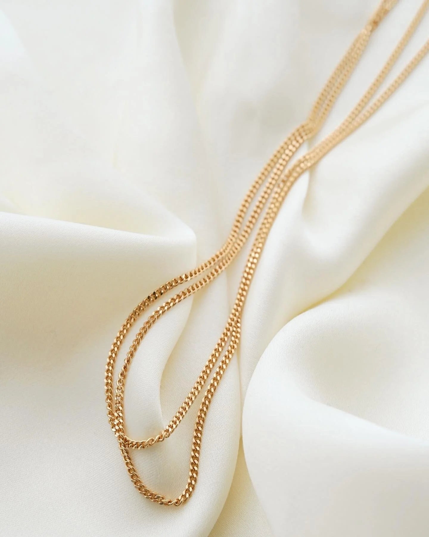 Loooooong Sexy Curb Link Chain 18K Gold