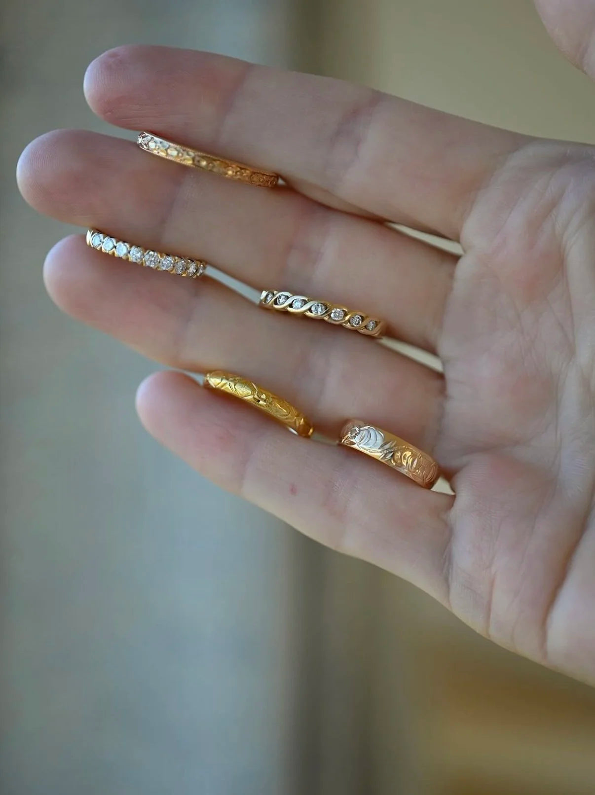 Playful Specidl Channel Set Diamond Twist Band 18K Gold