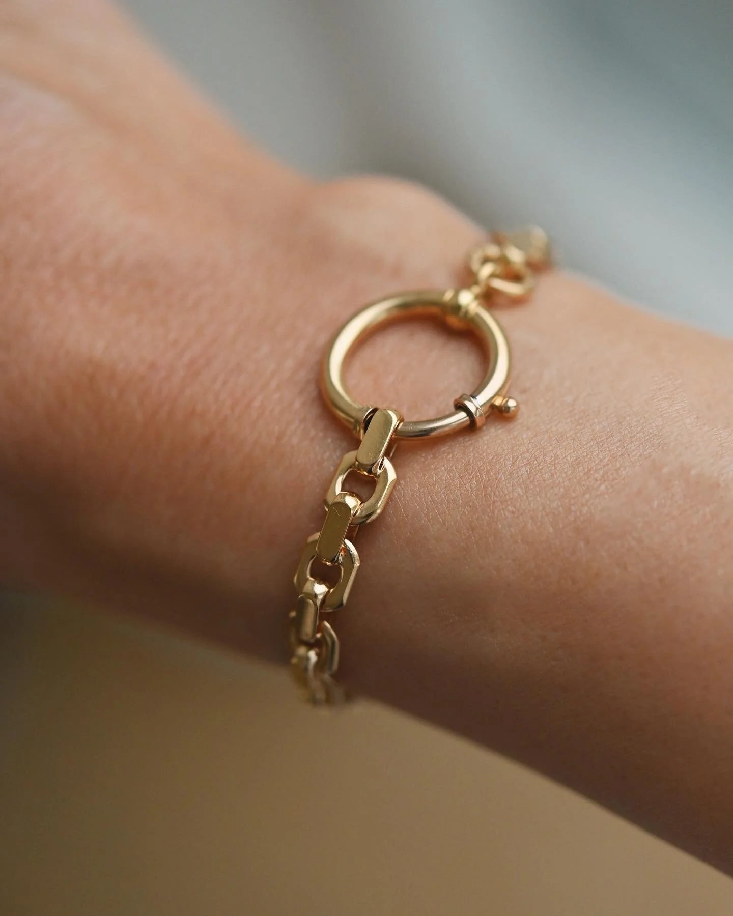 Extraordinary RARE Watch Chain Bracelet 18K Gold 1925