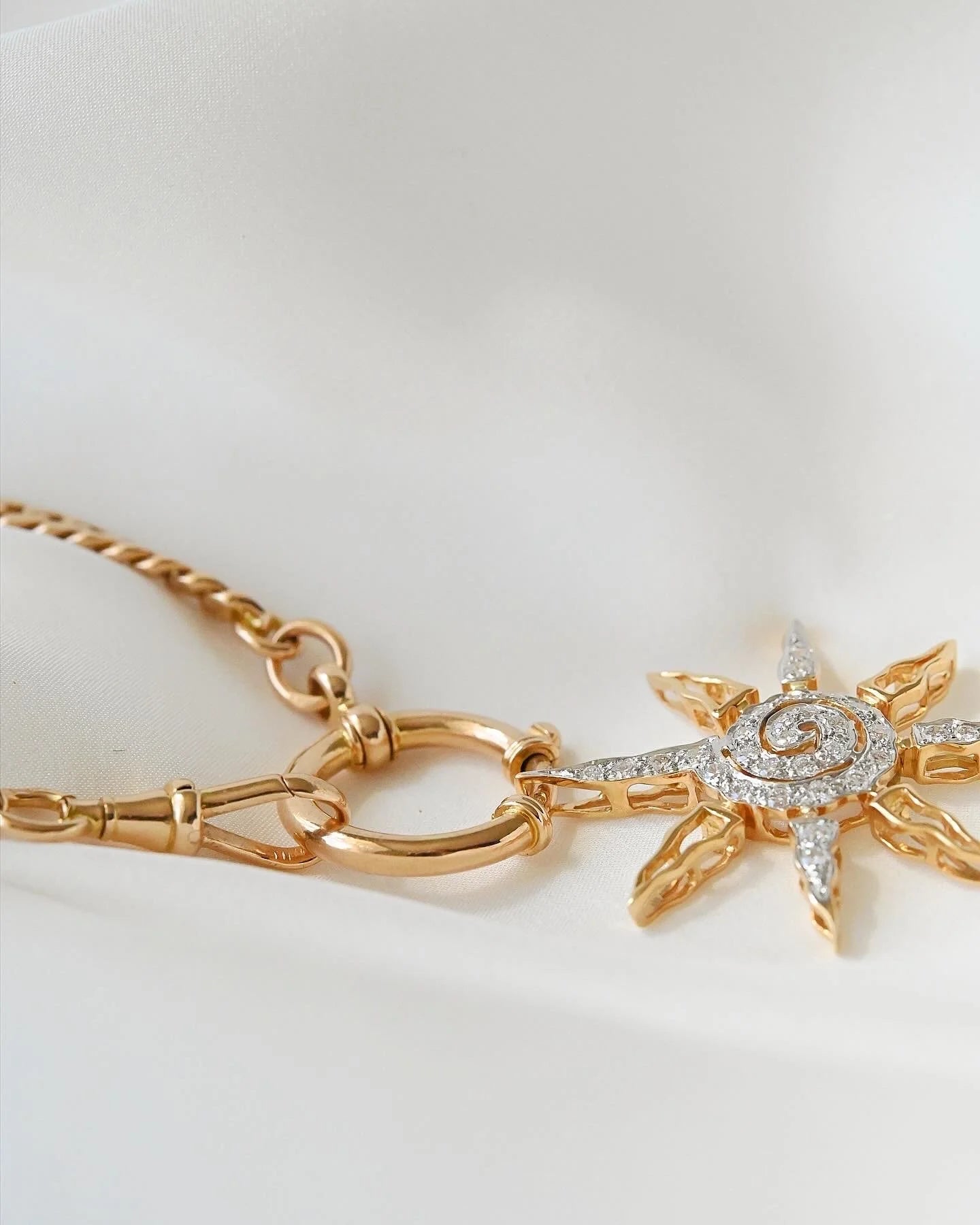 Stunning Diamond Sun Pendant 18K Gold