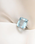 Resizing included! Extraordinary Aquamarine x Diamond x Platinum Ring 1900s