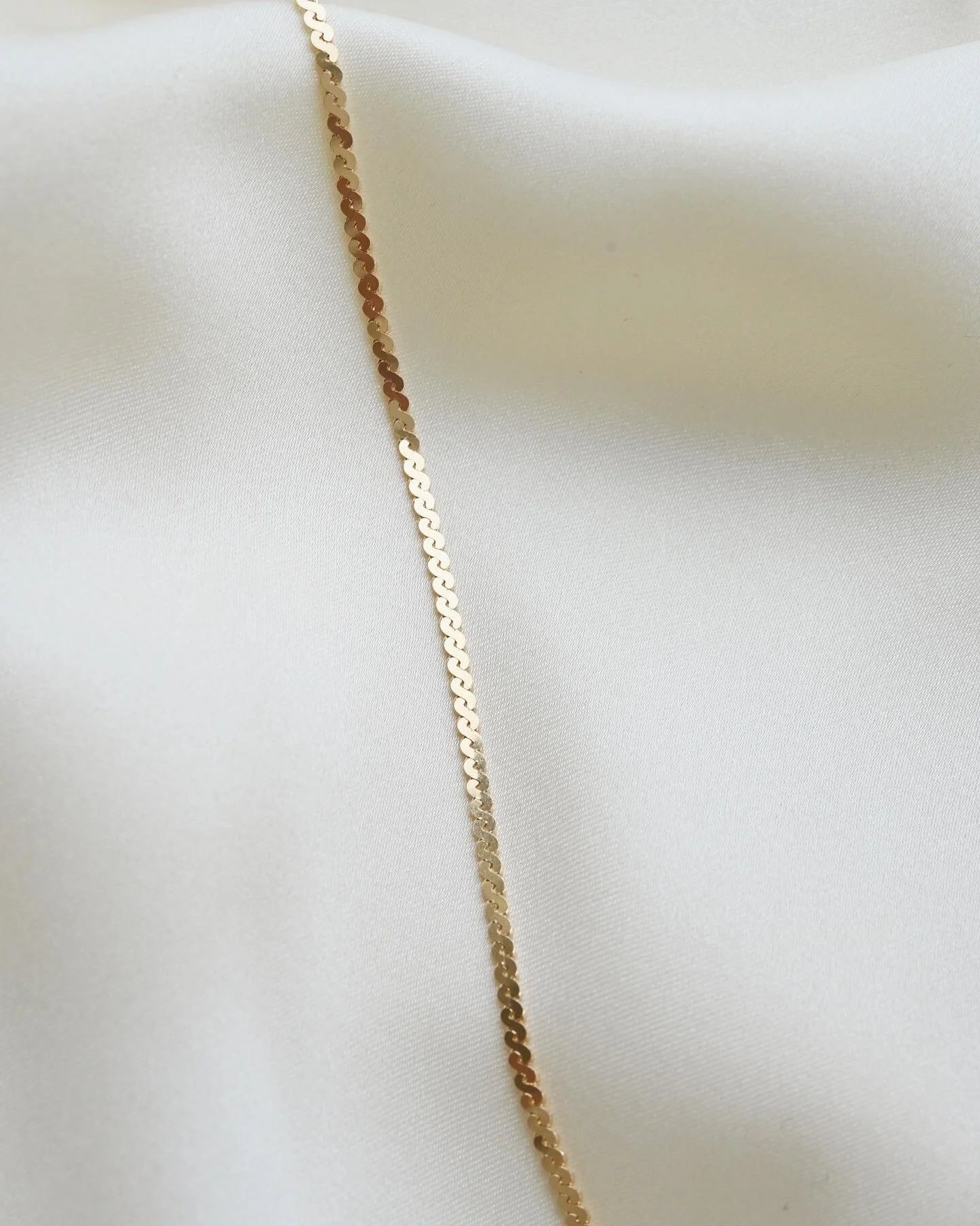 The Best Long Vintage Baby Virola Link Chain 18K Gold