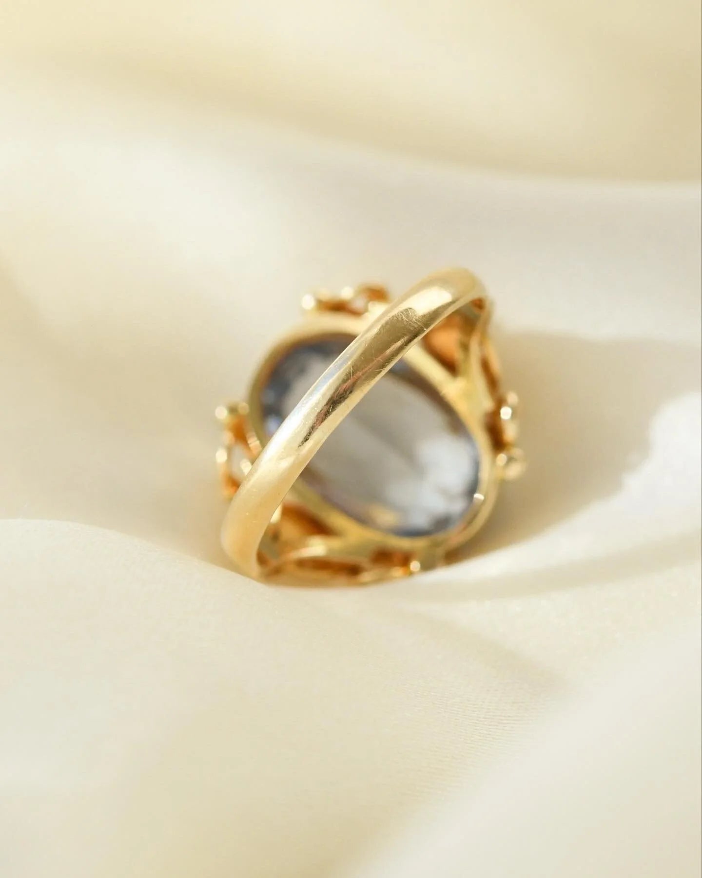 The Perfect Vintage Ring Baby Blue Spinel 14K Gold 1950s