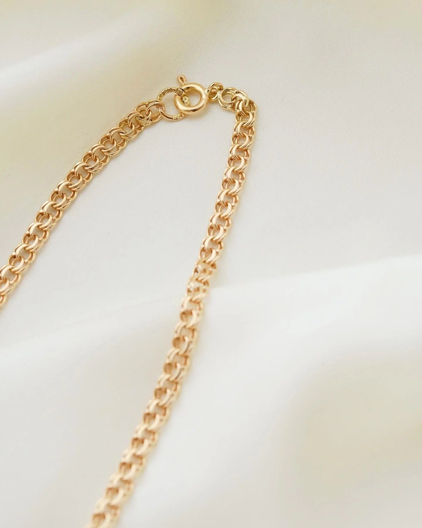 Beautiful Swedish Vintage Bismarck Necklace 18K Gold 1962