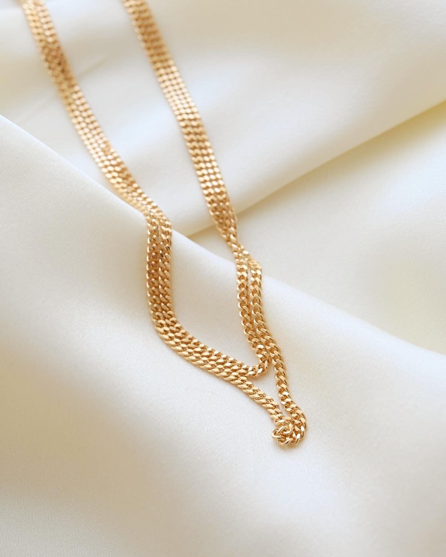 Long Wrap Around Once or Twice 27.4 Inches Faceted Italian Curb Link Necklace 18K Gold
