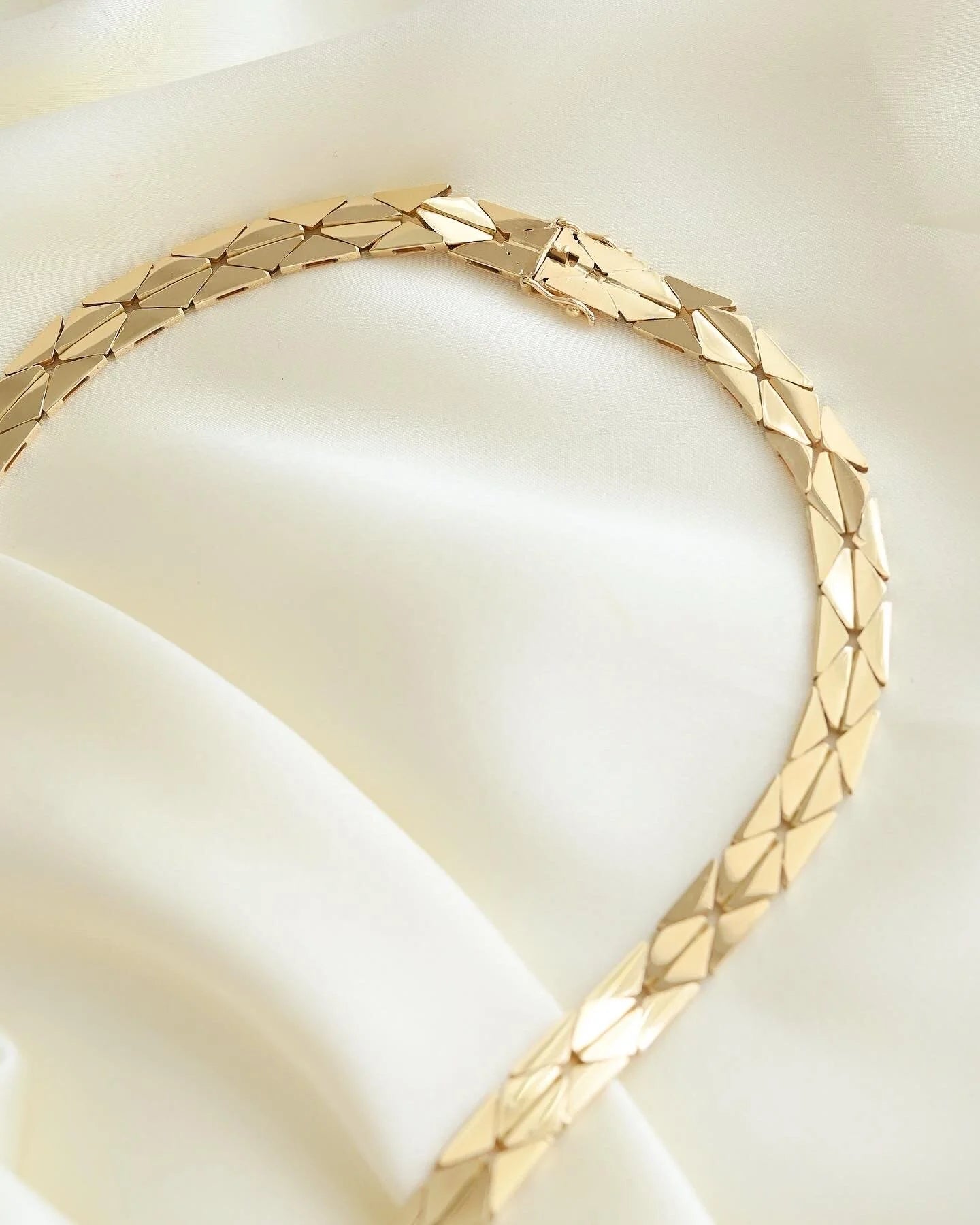 Outstanding Danish Vintage Bee Cell Variation Link Necklace 14K Gold