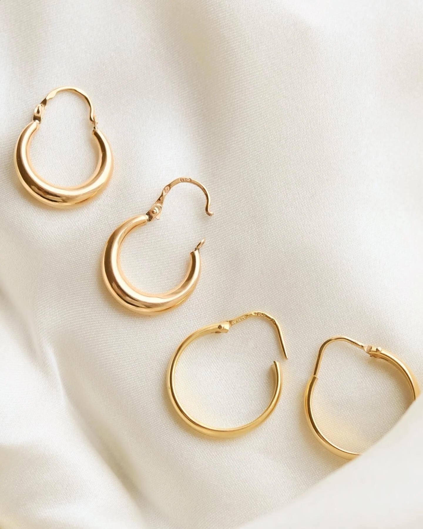 Perfect Never Take Off Swedish Vintage Hoops 18K Gold