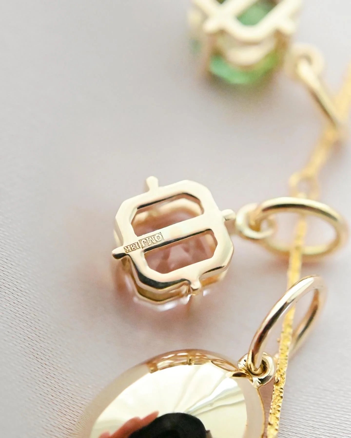 OMJ FINE JEWELRY : The Cotton Candy Pendants 18K Gold Denmark 2025