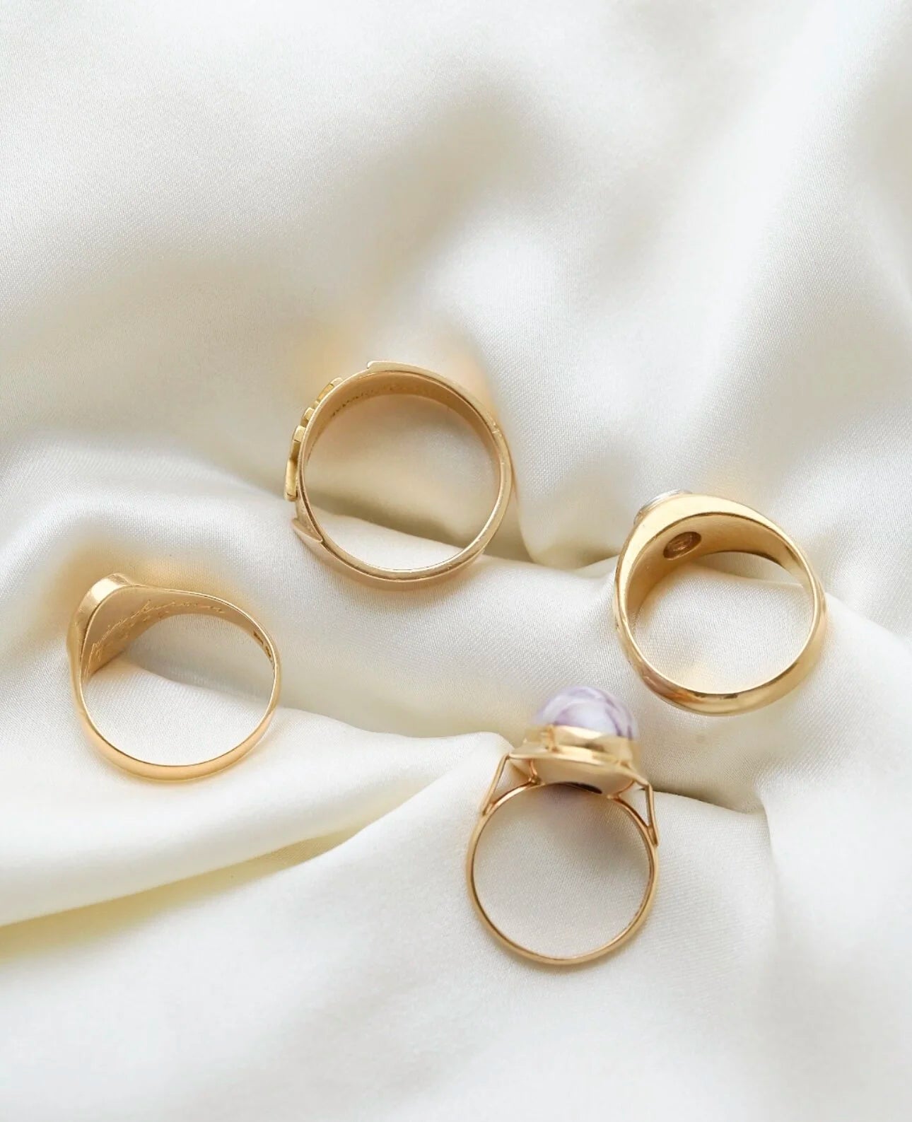 The Monday Selection: Rings, Pendants And a Chain 14-18K Gold 1900-1990