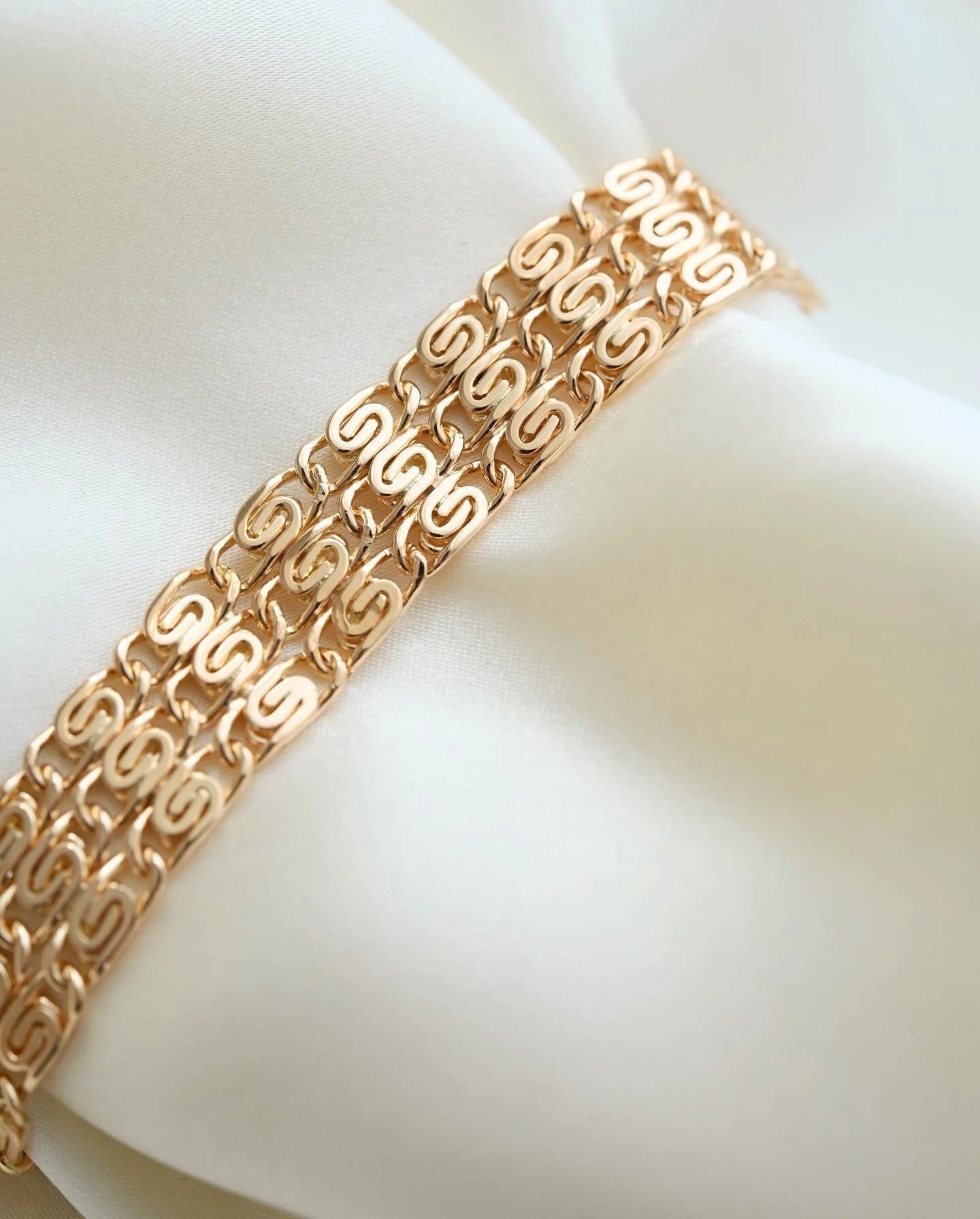 Amazing One of A Kind Swedish Vintage Bracelet 18K Gold 1966