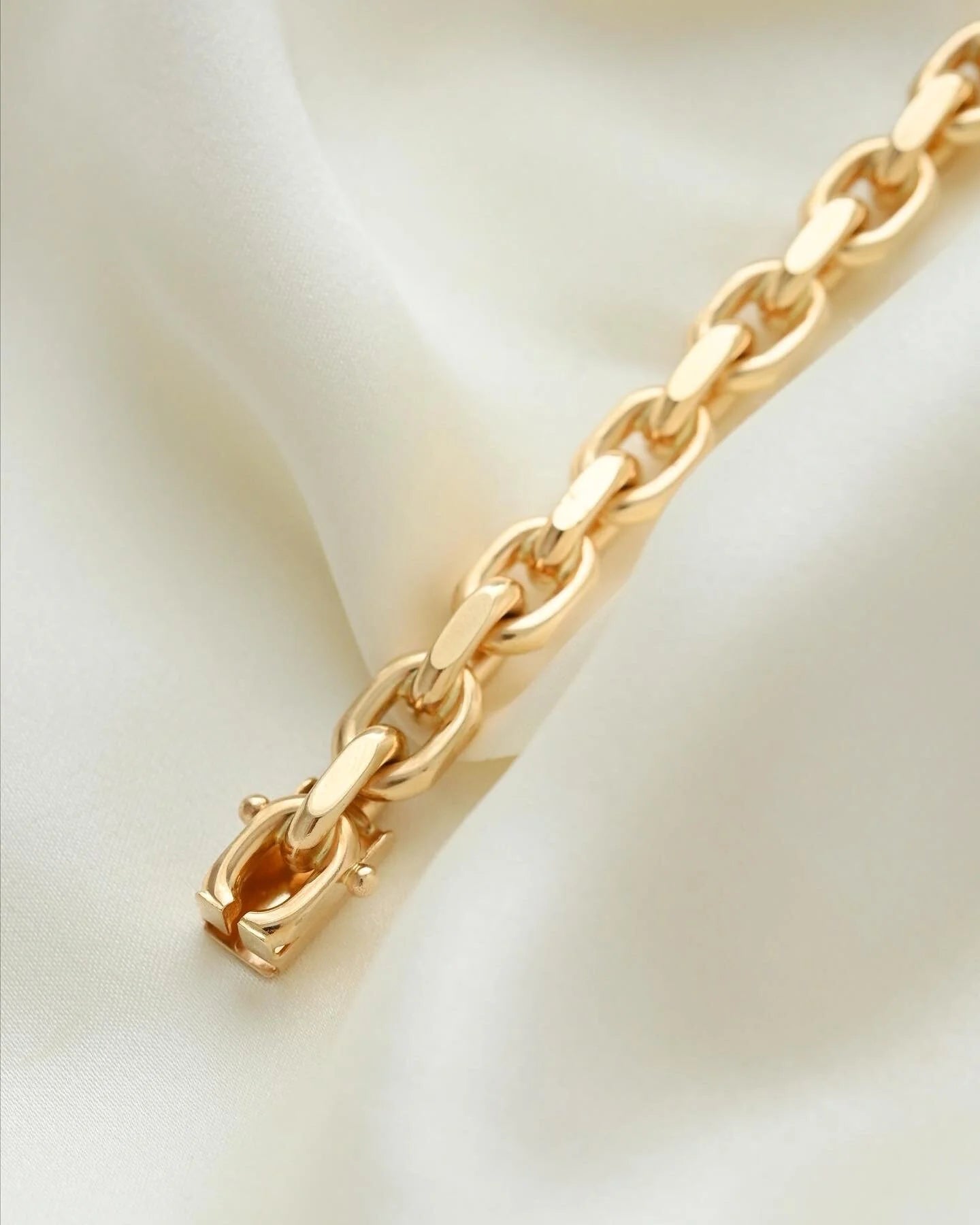 Attention Demanding Danish Dream Bracelet 51 Grams 14K Gold