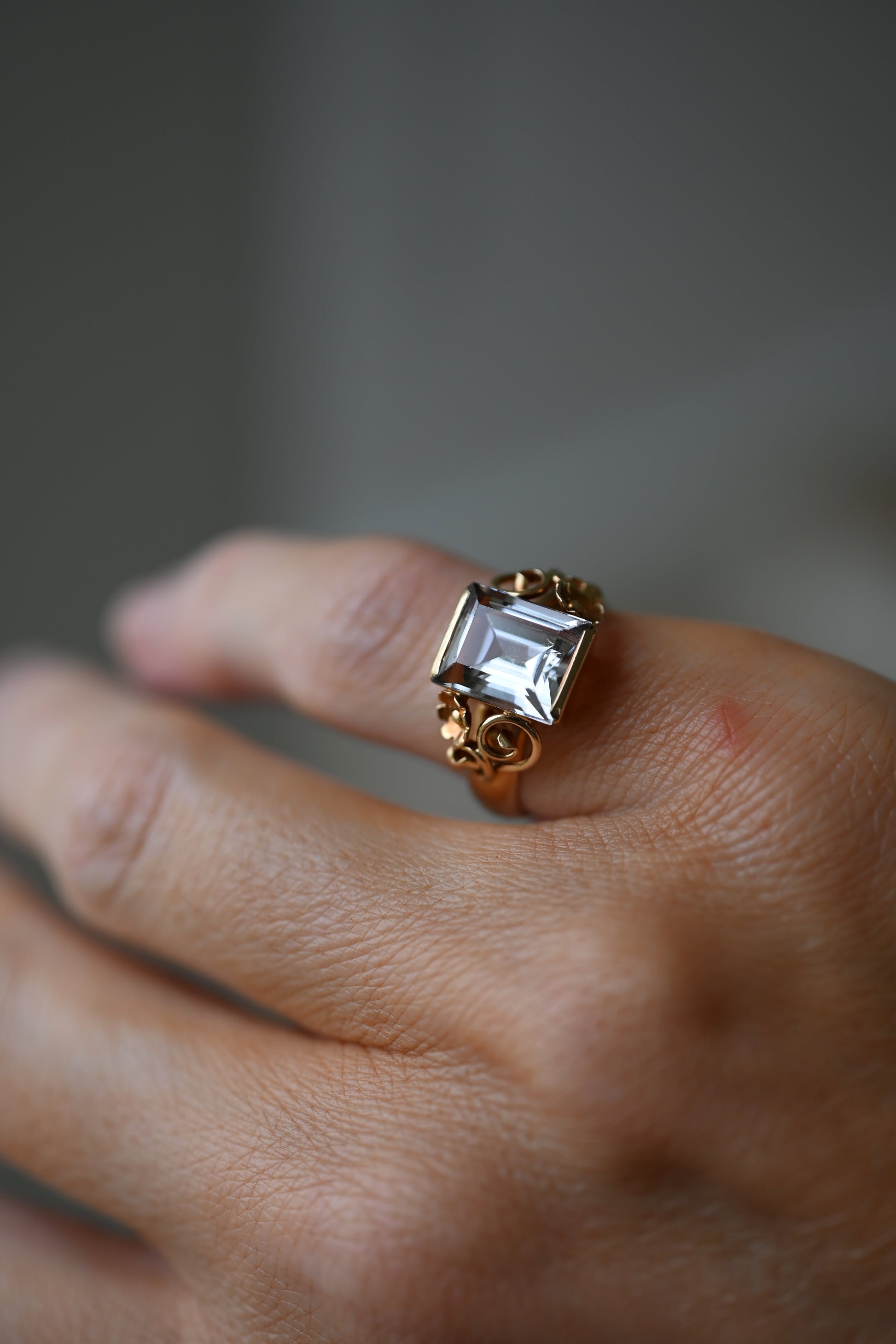 The rock crystal ring worn on the hand, the stone clear as cold water