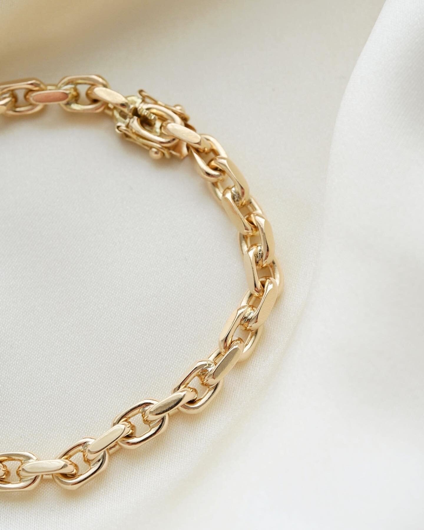 Perfect Danish Anchor Link Bracelet Vintage 14K Gold 1970