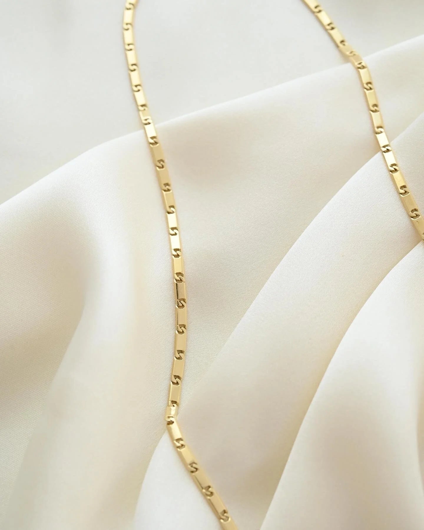 Rare 16.4 Inches Antique Swedish Watch Chain 18K Gold 1920s