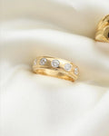 The Perfect Diamond Five Stone Vintage Ring 18K Gold