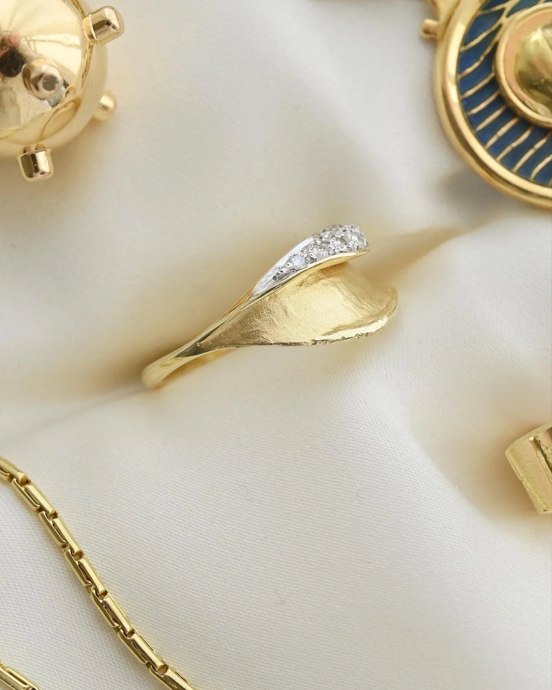 Special Organic Leaf Diamond Ring 14K Gold