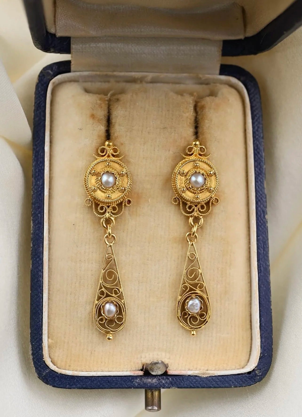 Special Victorian Antique Freshwater Pearl Earrings 18K Gold 1890s